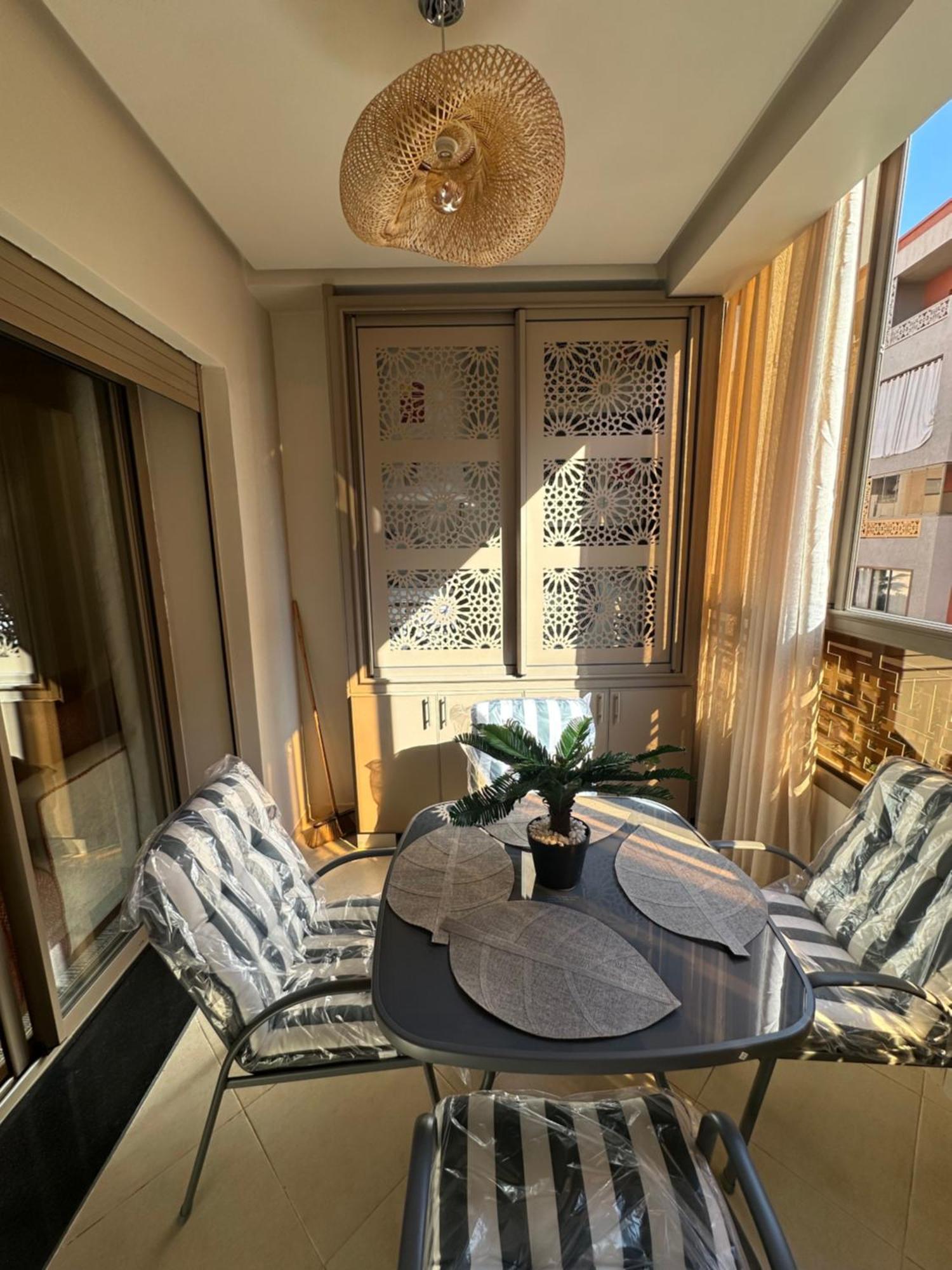 Apartment Luxury In Marrakech - Pool & Fast Wi-fi *