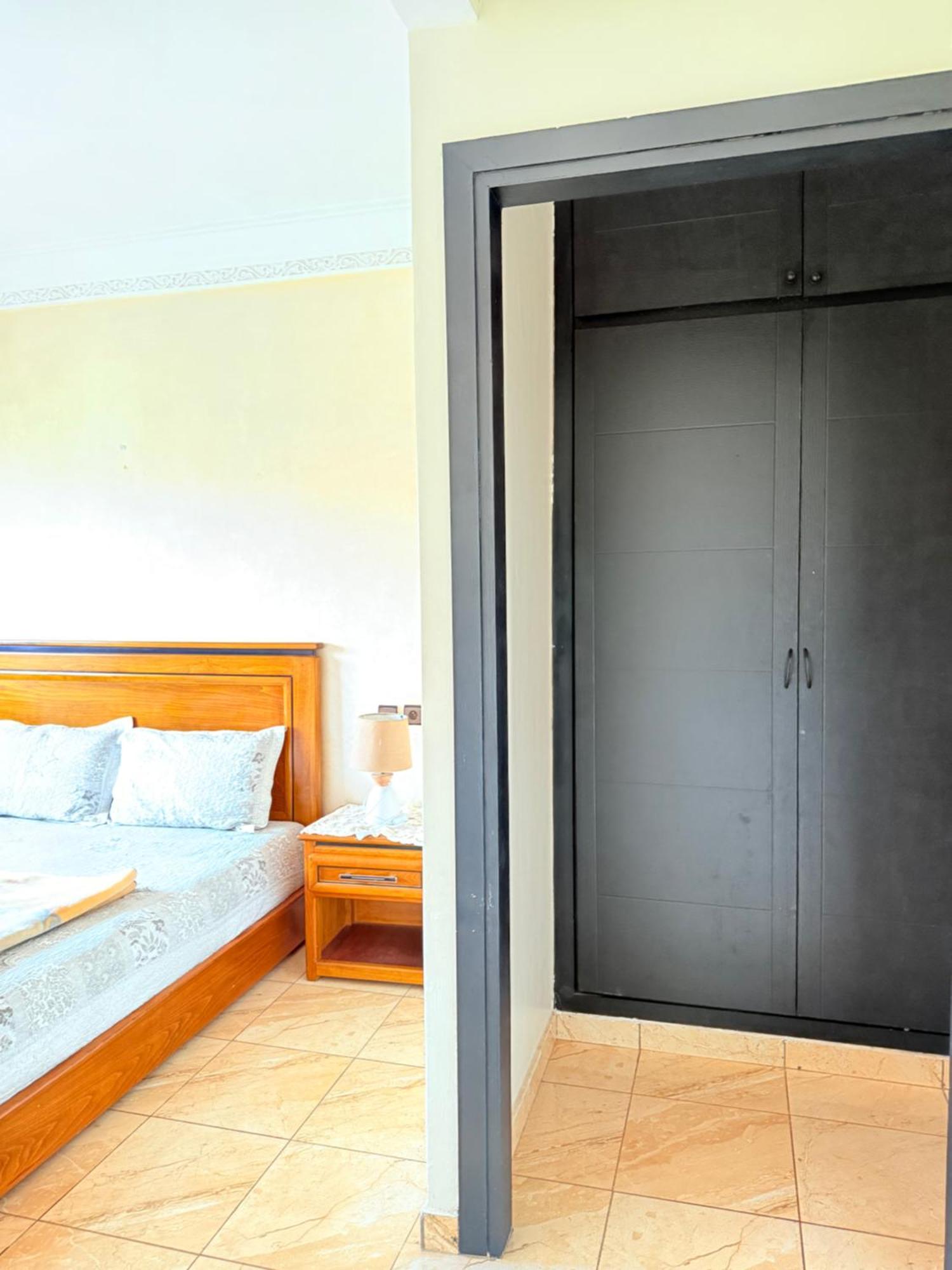 En Privee Apartment