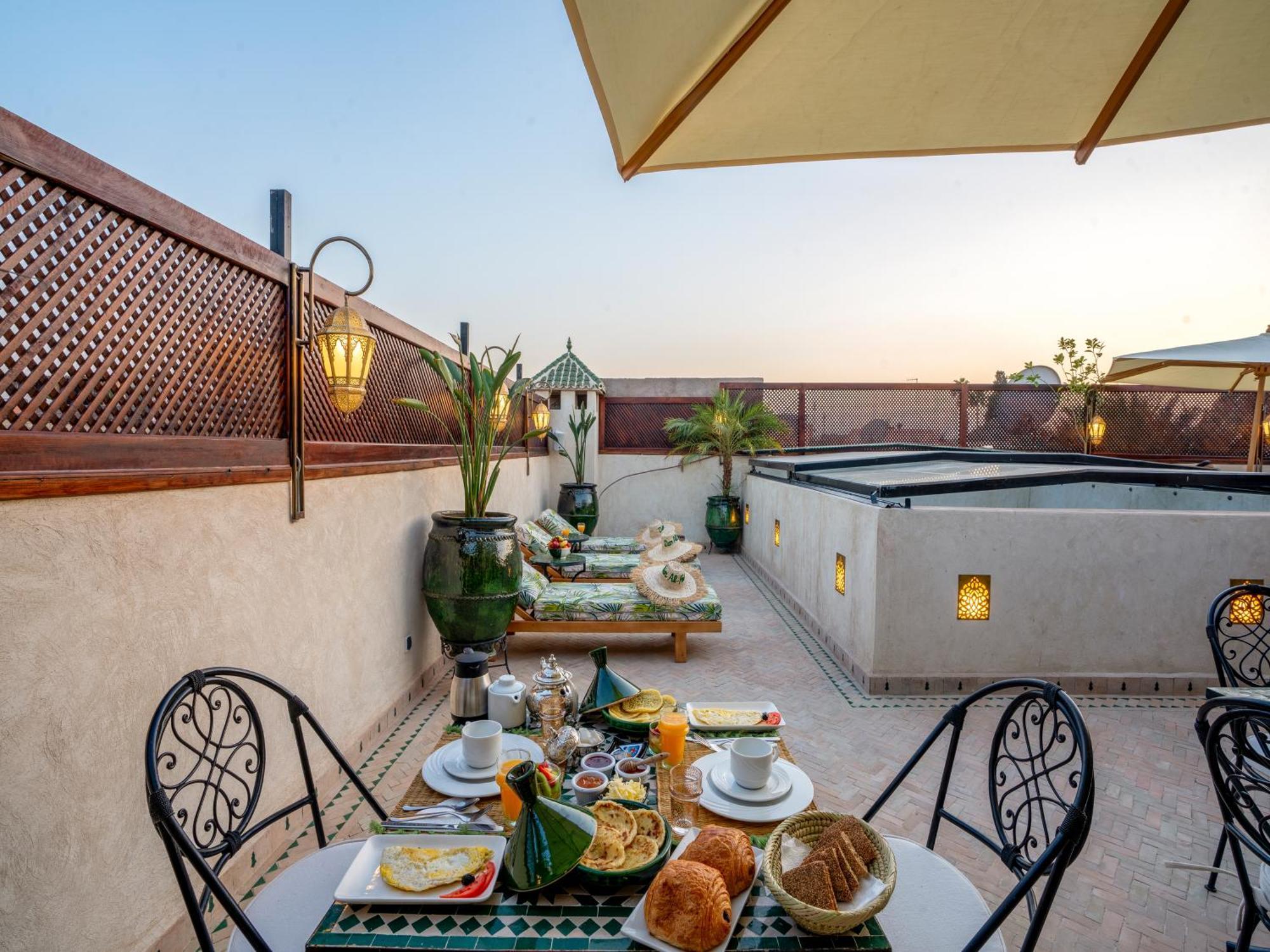 Dar Al-famila Hamam & Casa de hóspedes *
