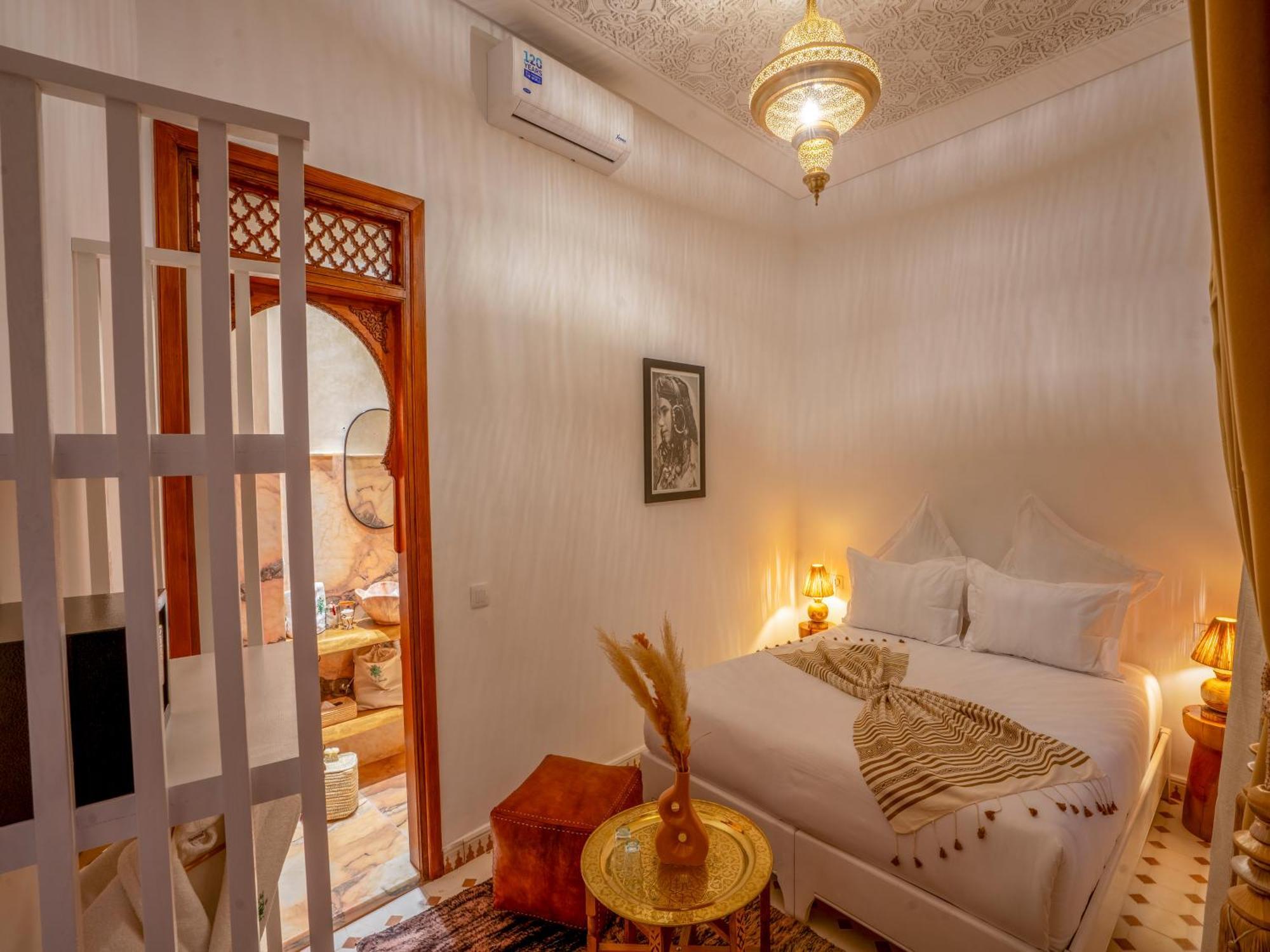 Dar Al-famila Hamam & *