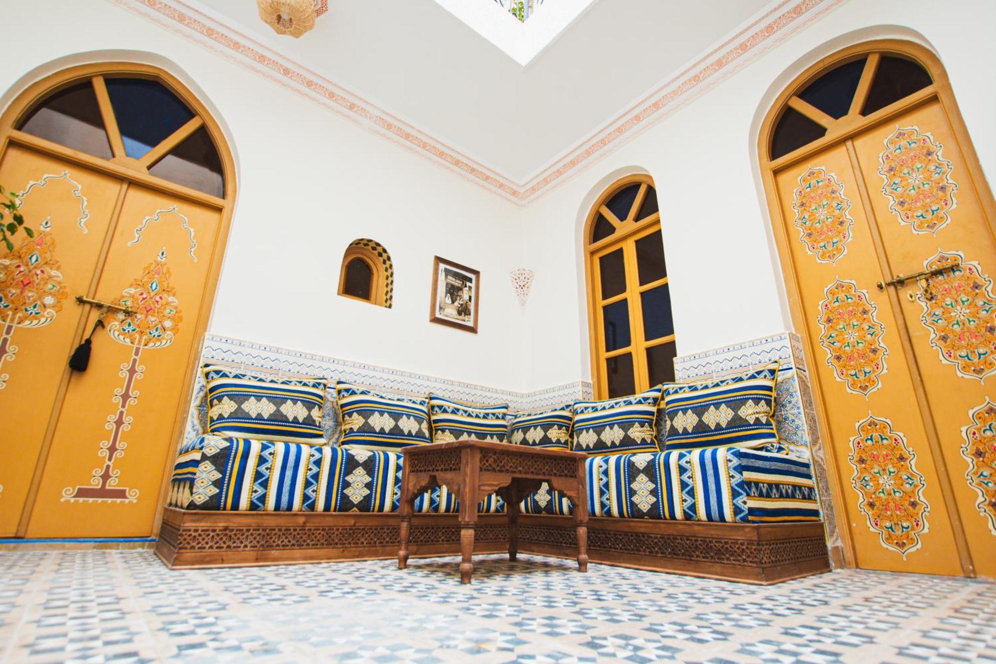 Dar Kella Riad *