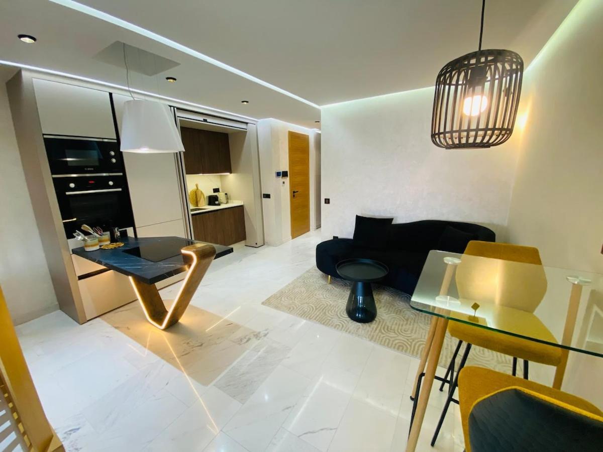 Apartment Ultra Modern With Rooftop Pool Marrakesh