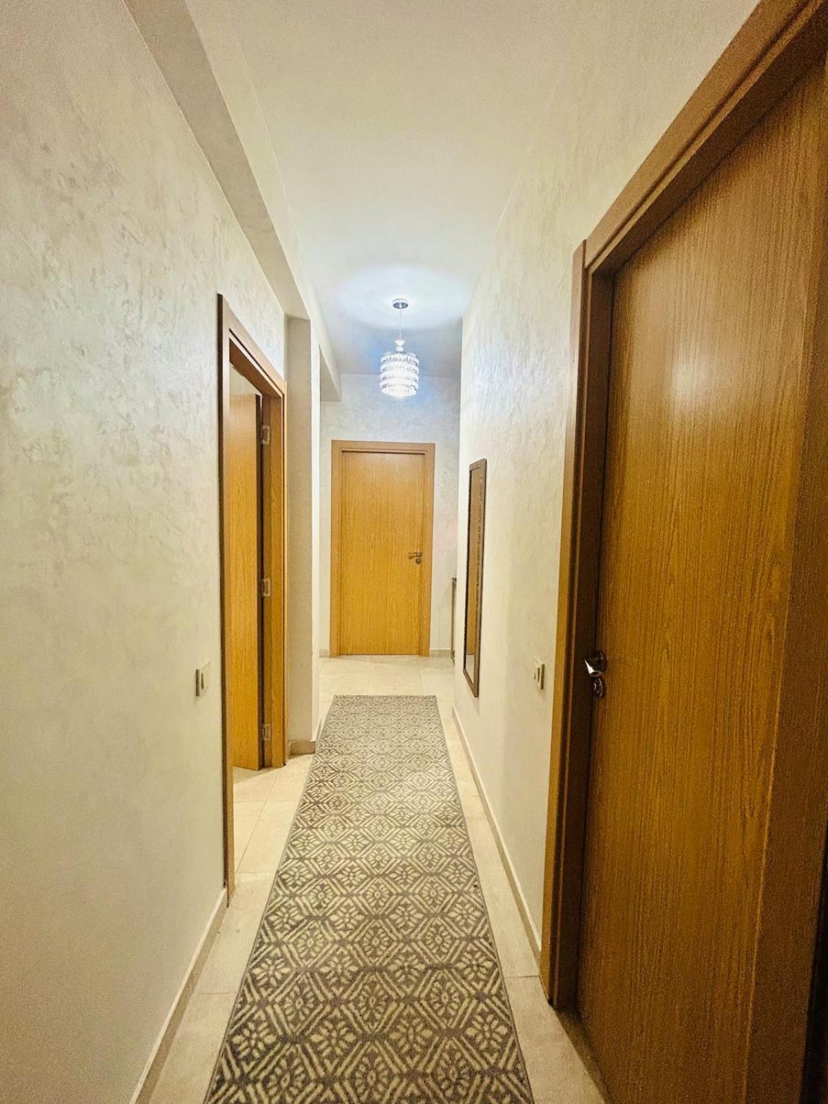 Apartment Bright Downtown *