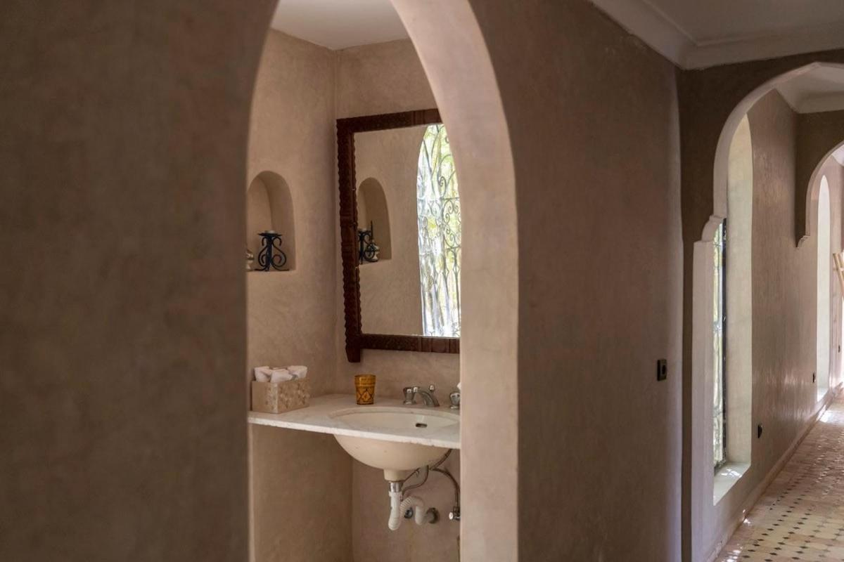 Dar Tasseltant Six Bedroom And Swimming Pool