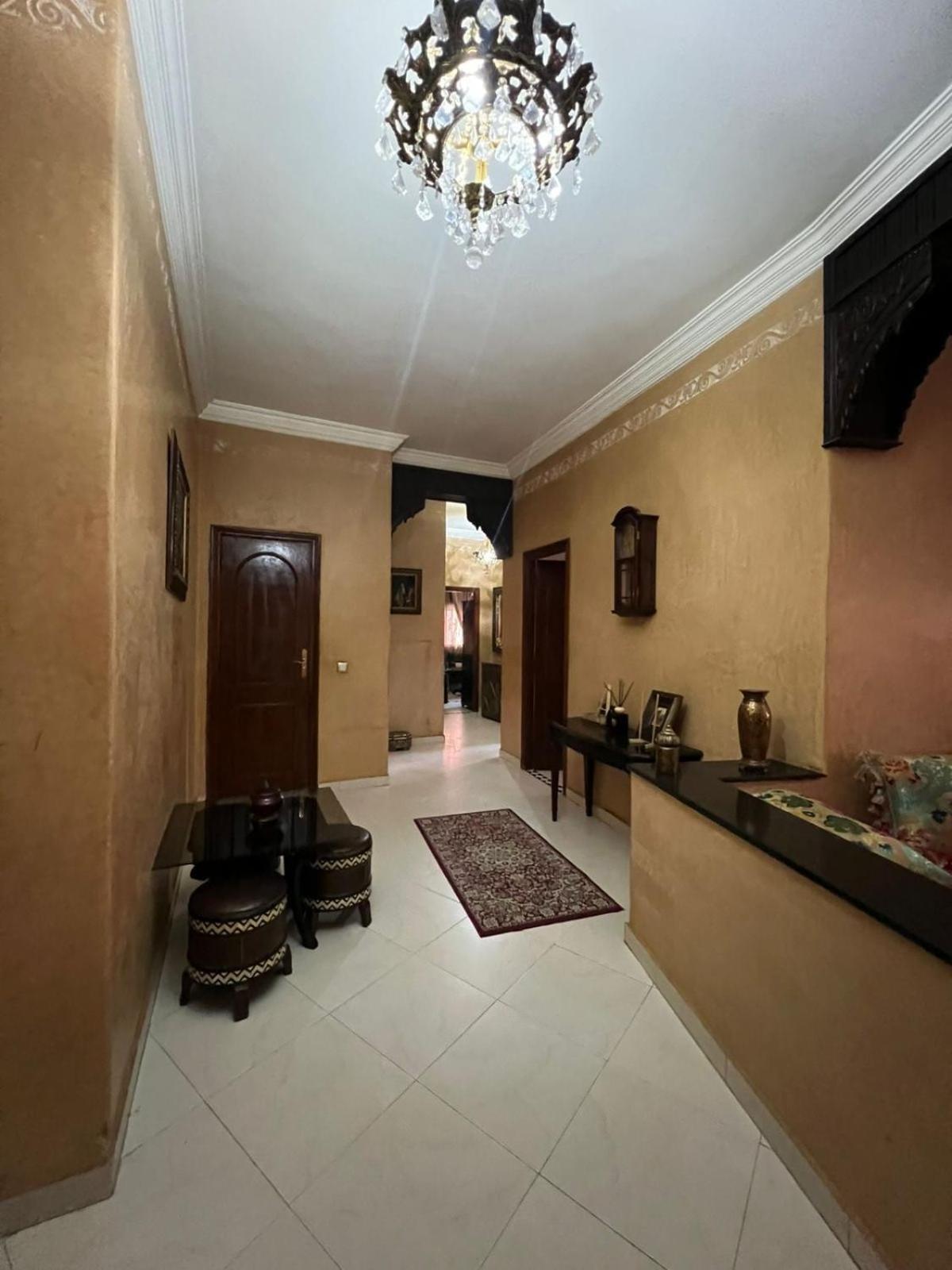 Familiale Et Traditionnel Apartment