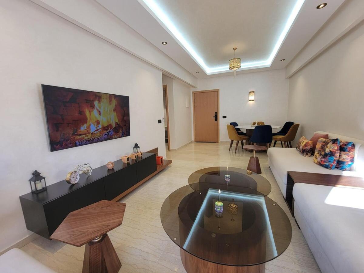Apartment Modern 2 Bedrooms *