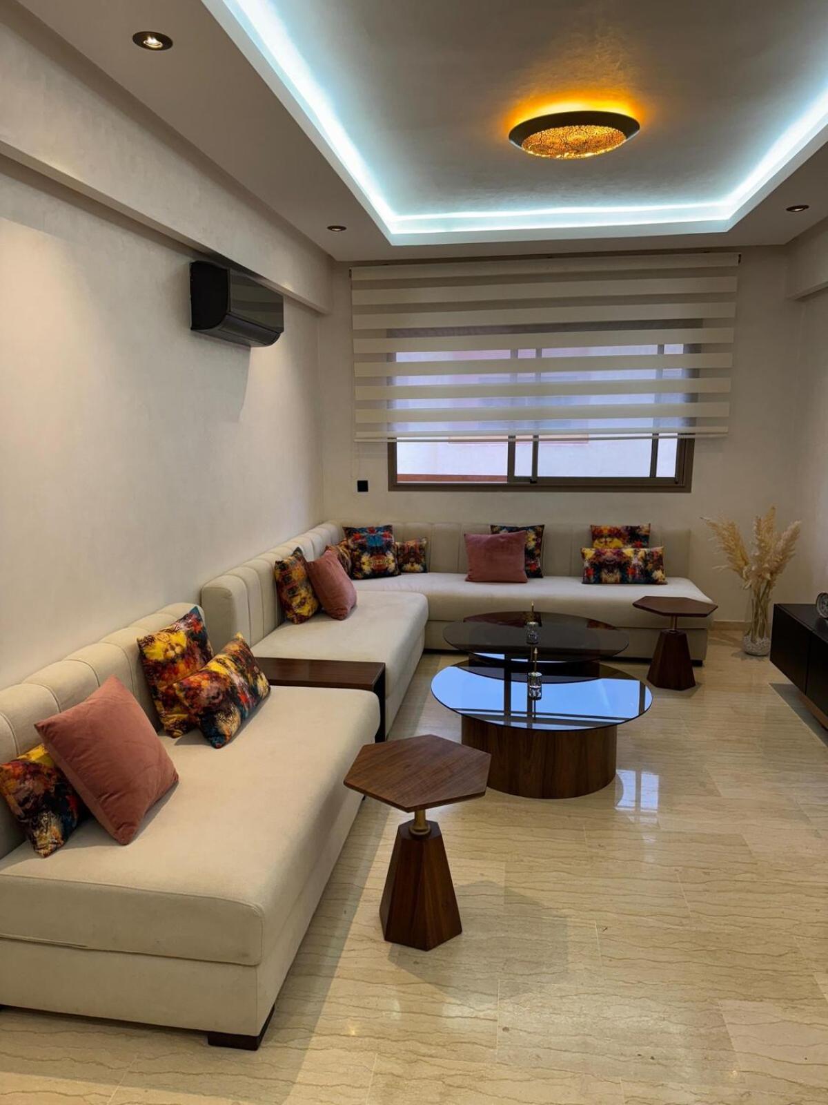 Modern 2 Bedrooms Apartment