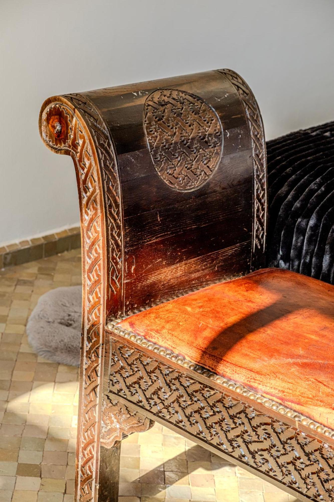 Luxury With Pool, Garden & Gated Security Villa