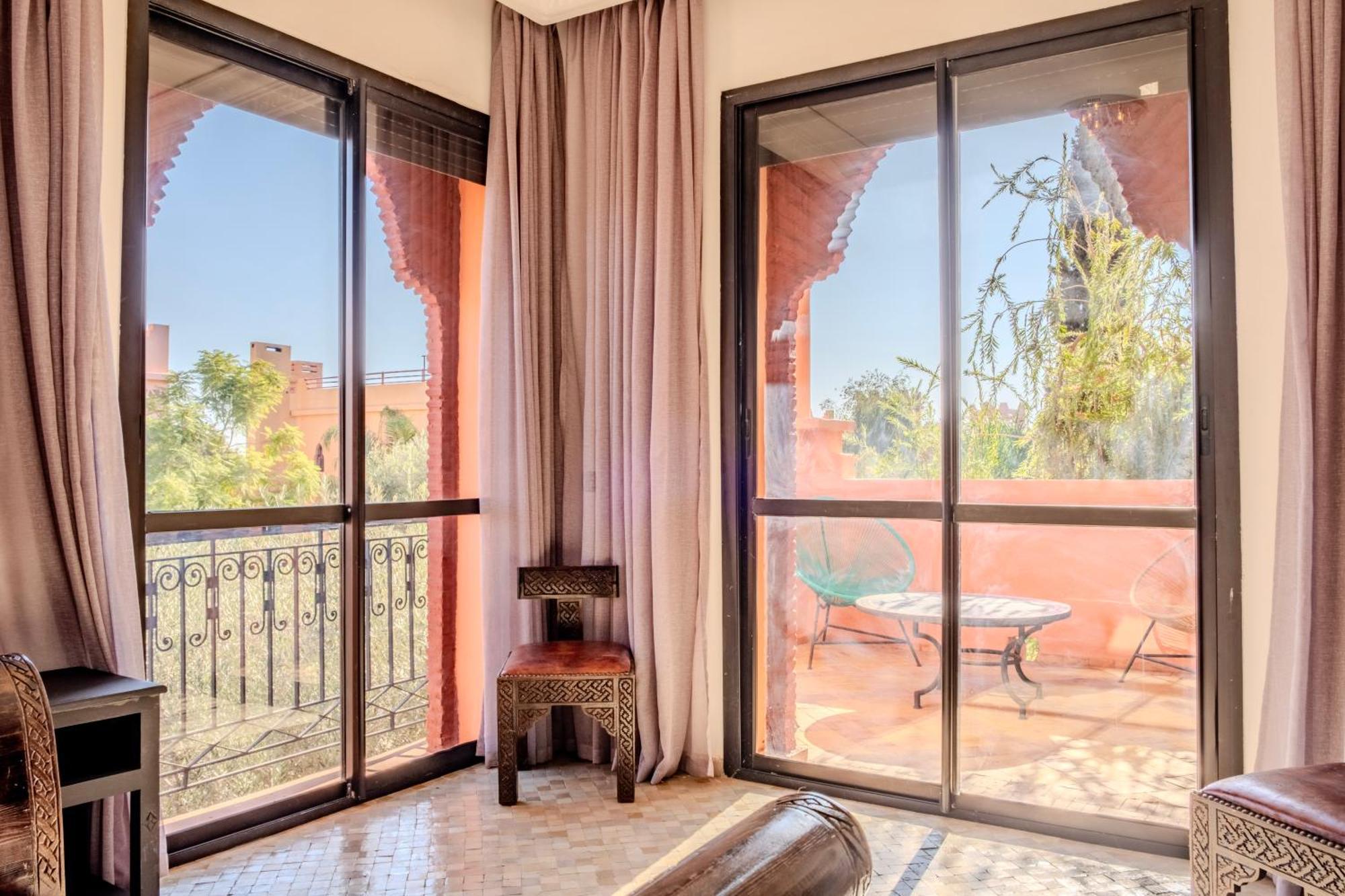 Villa Luxury With Pool, Garden & Gated Security Marrakesh