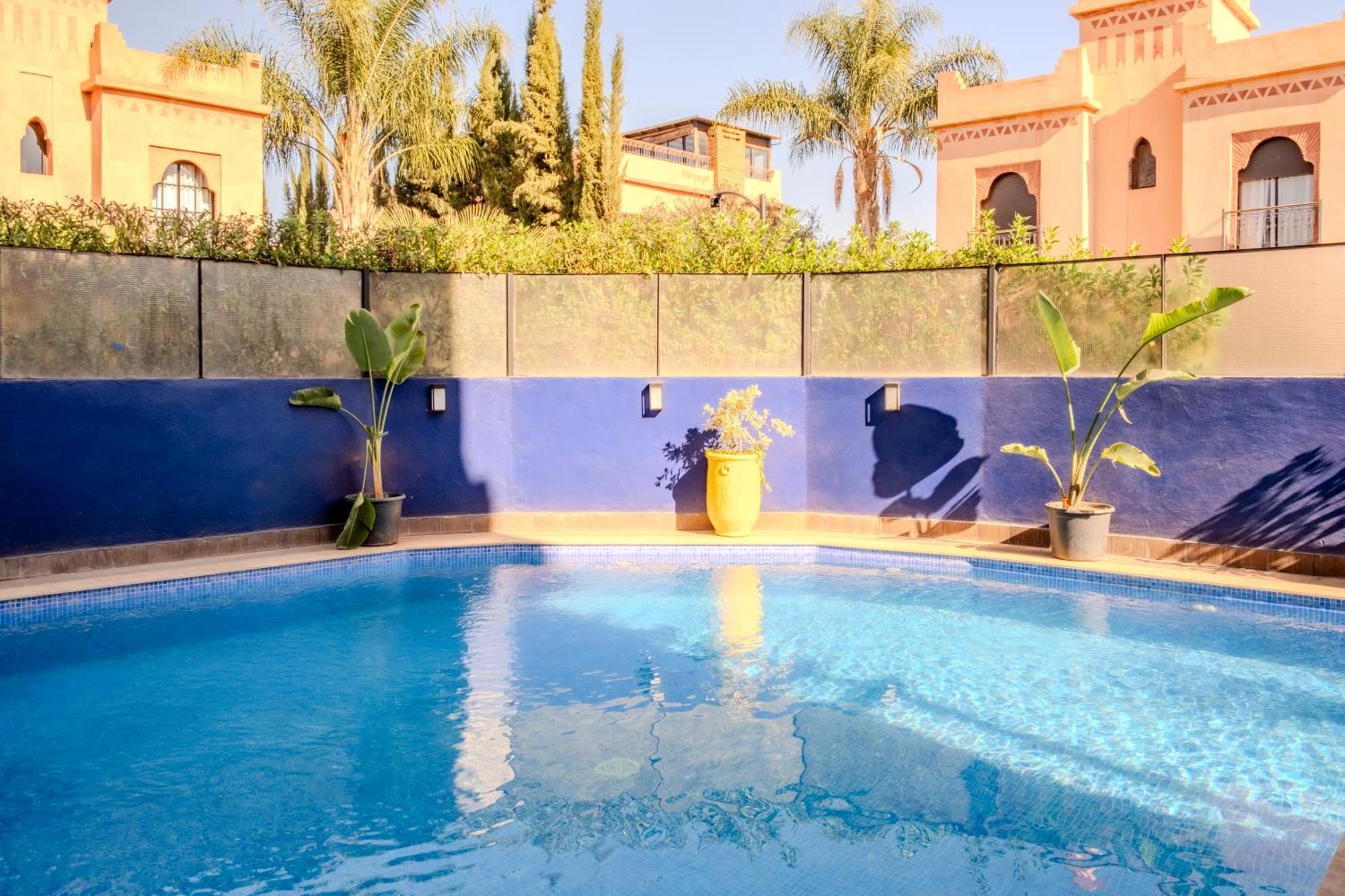 Villa Luxury With Pool, Garden & Gated Security