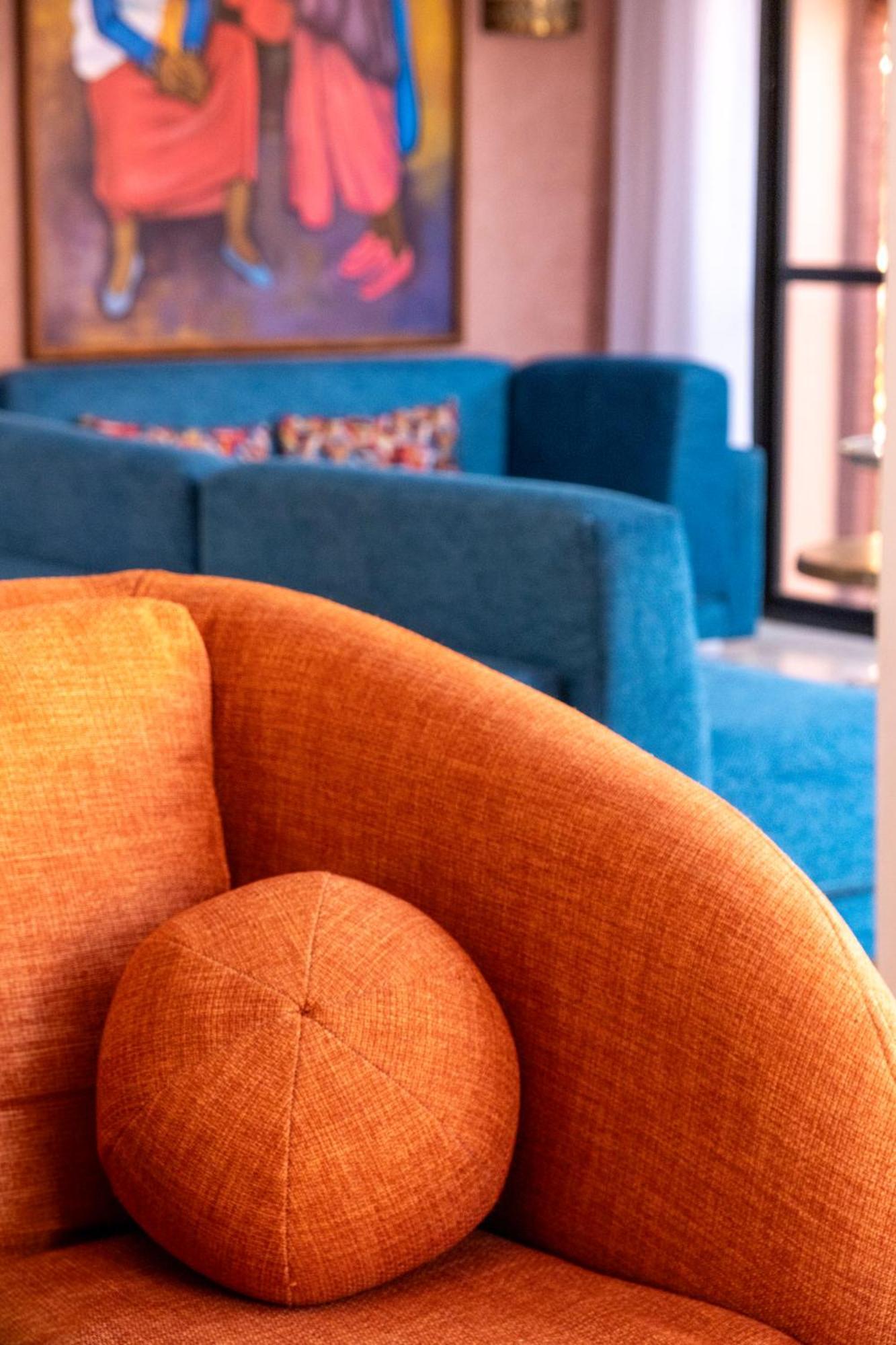 Luxury With Pool, Garden & Gated Security * Marrakesh