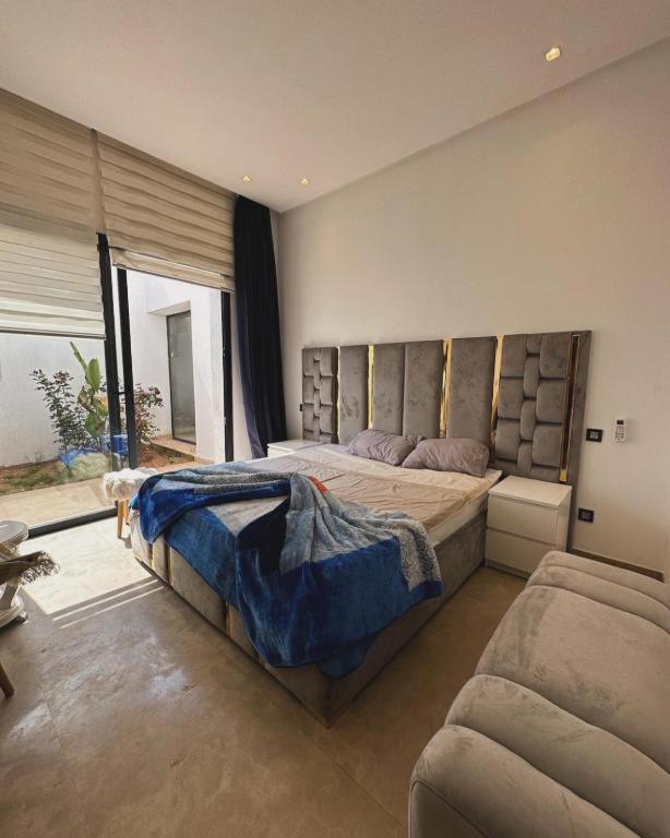 Luxury 5 Bedroom Large *