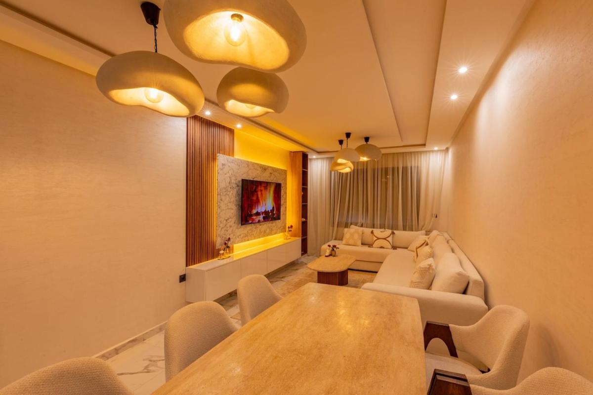 Golden Palm Apartment *