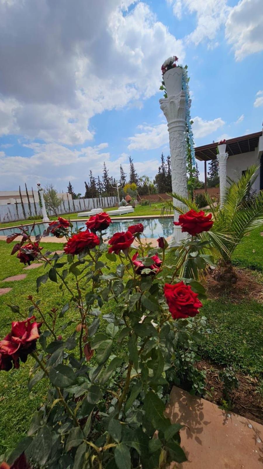 Villa Luxury 5 Bedroom Large
