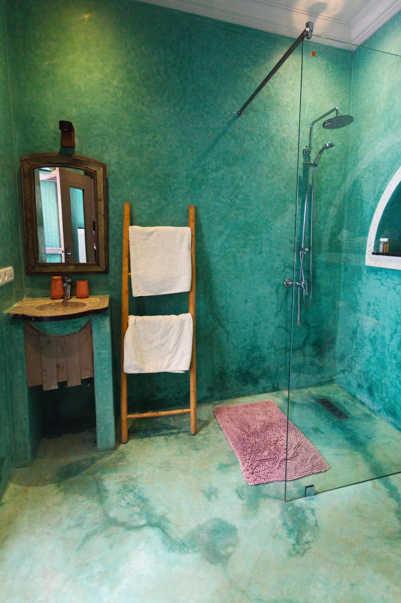 Bab Ahmar Riad