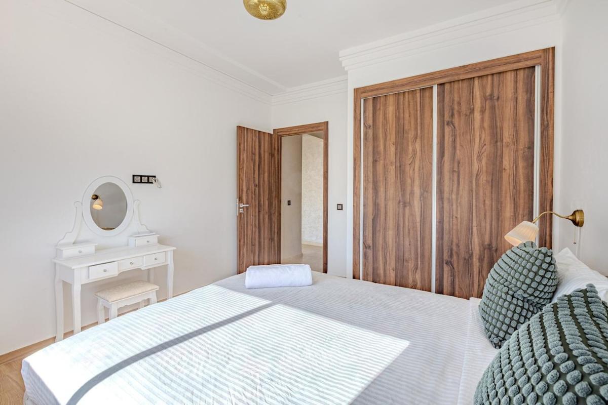 New! Appt Nour Confort Avec Piscine & Wifi Marrakesh