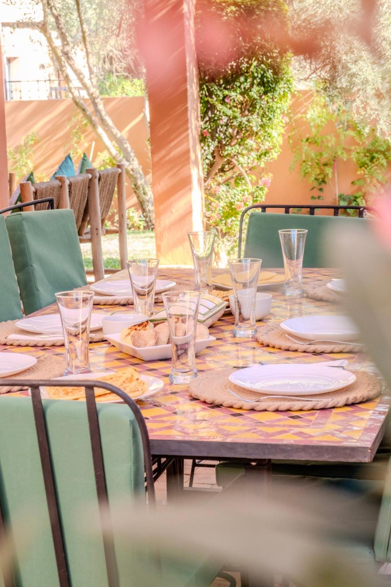 Villa Luxury With Pool, Garden & Gated Security