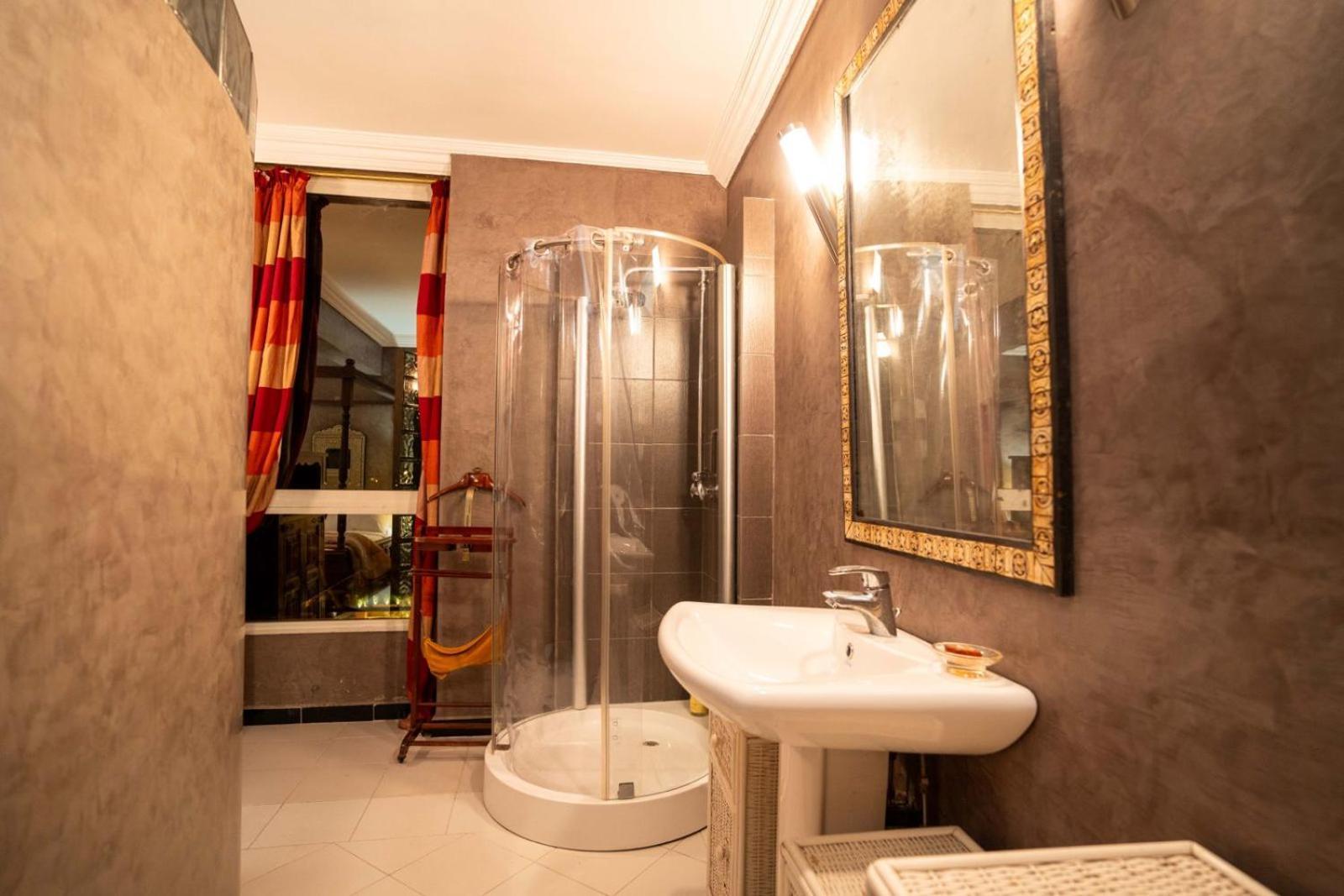 Apartment Privilege Au Coeur De Marrakech !profitez D'un Espace Elegant Equipe De Confort *