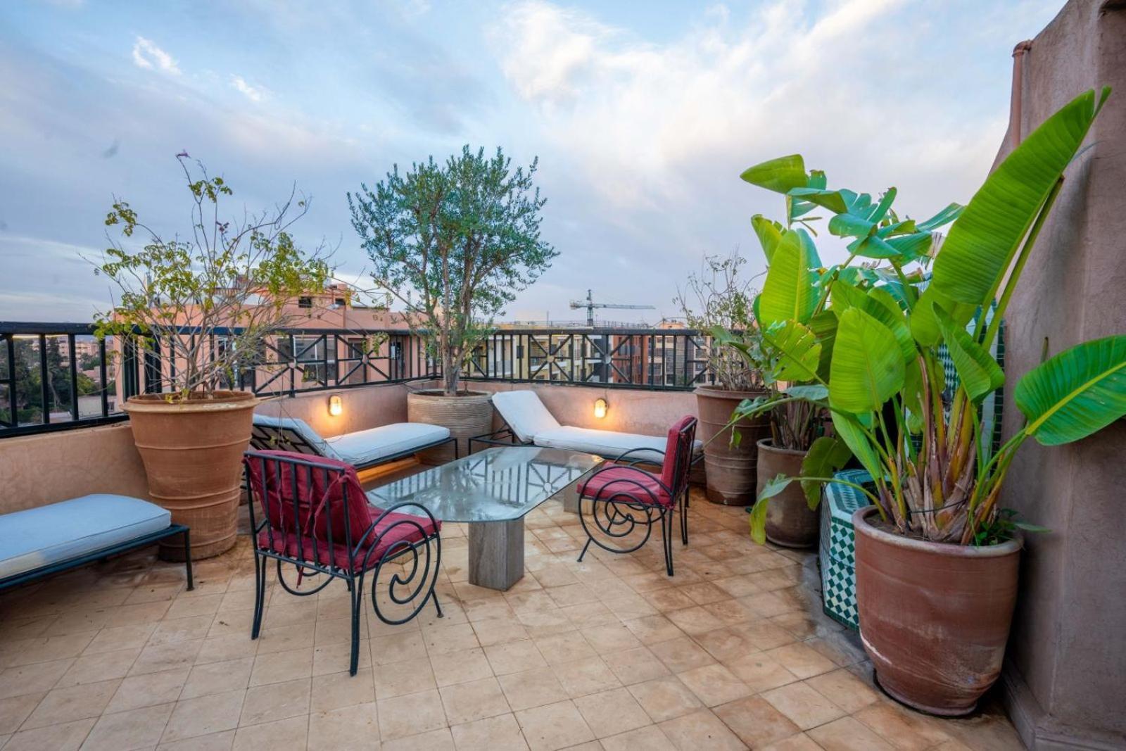 Privilege Au Coeur De Marrakech !profitez D'un Espace Elegant Equipe De Confort Marrakesh