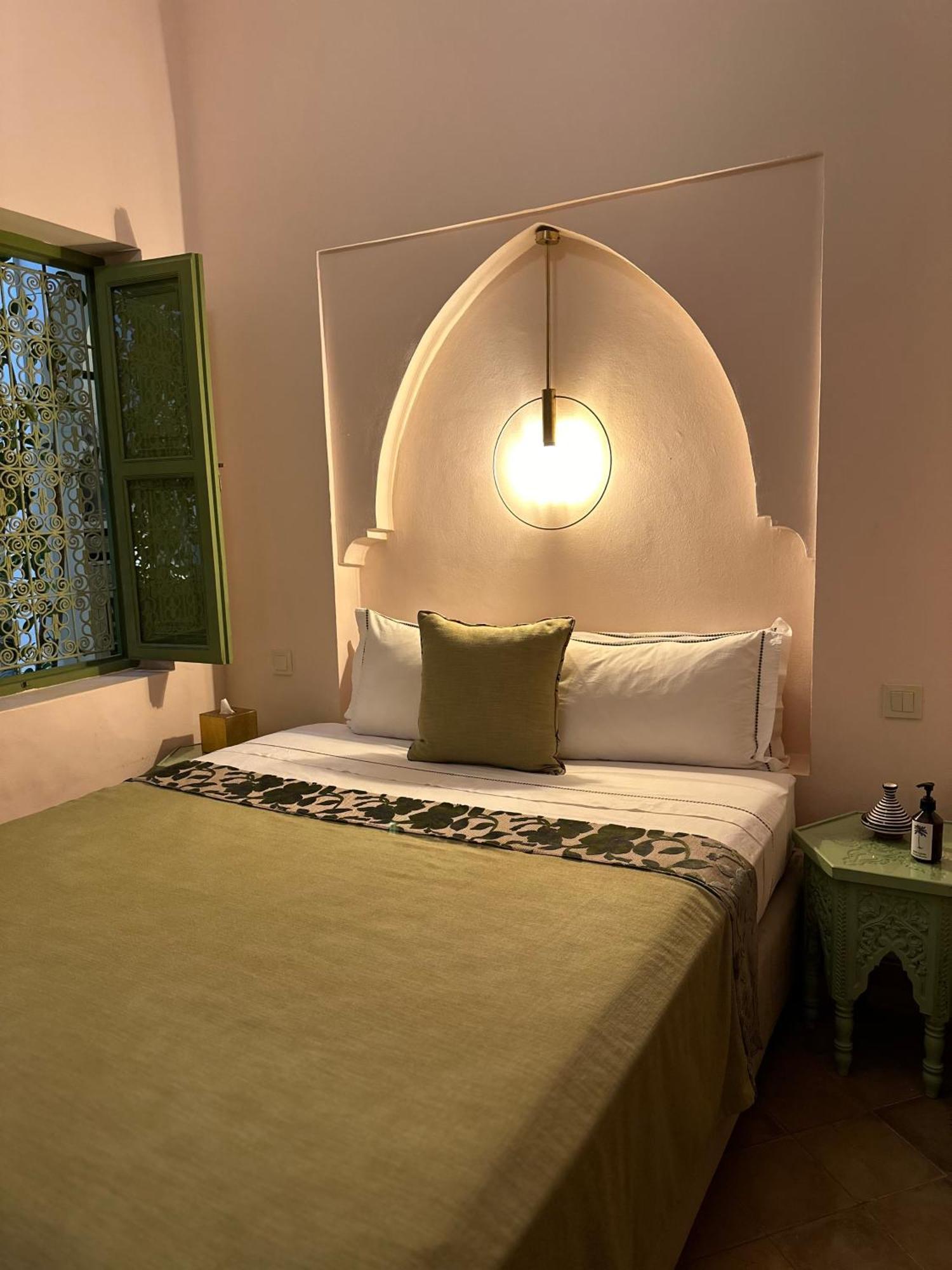 Couette-café Dar Adal Exclusivite 2 A 6 Personnes Petit Dejeuner Compris Place Jemaa El Fna