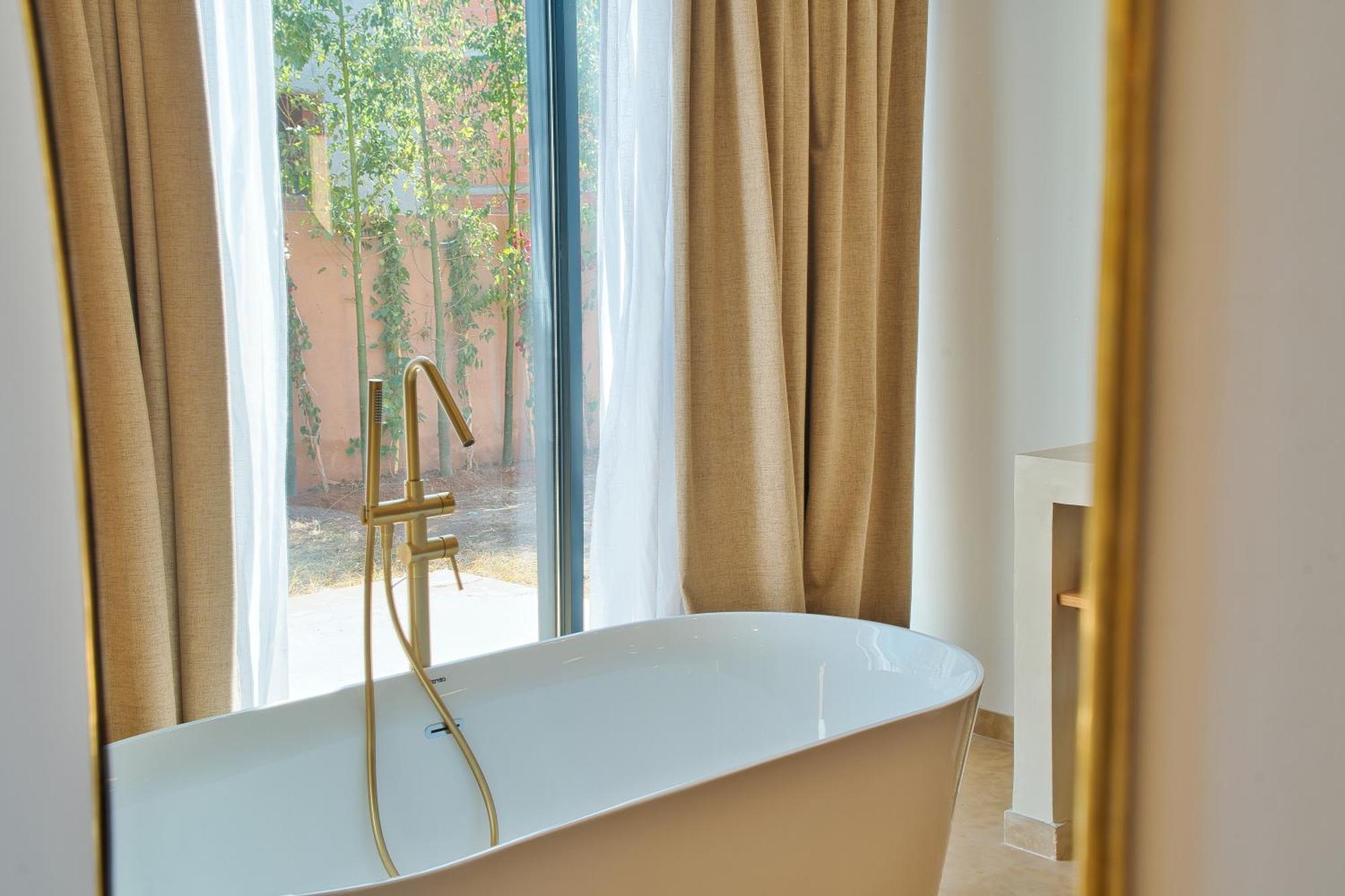 Baccarat - Piscine Et Luxe Pousada Marraquexe