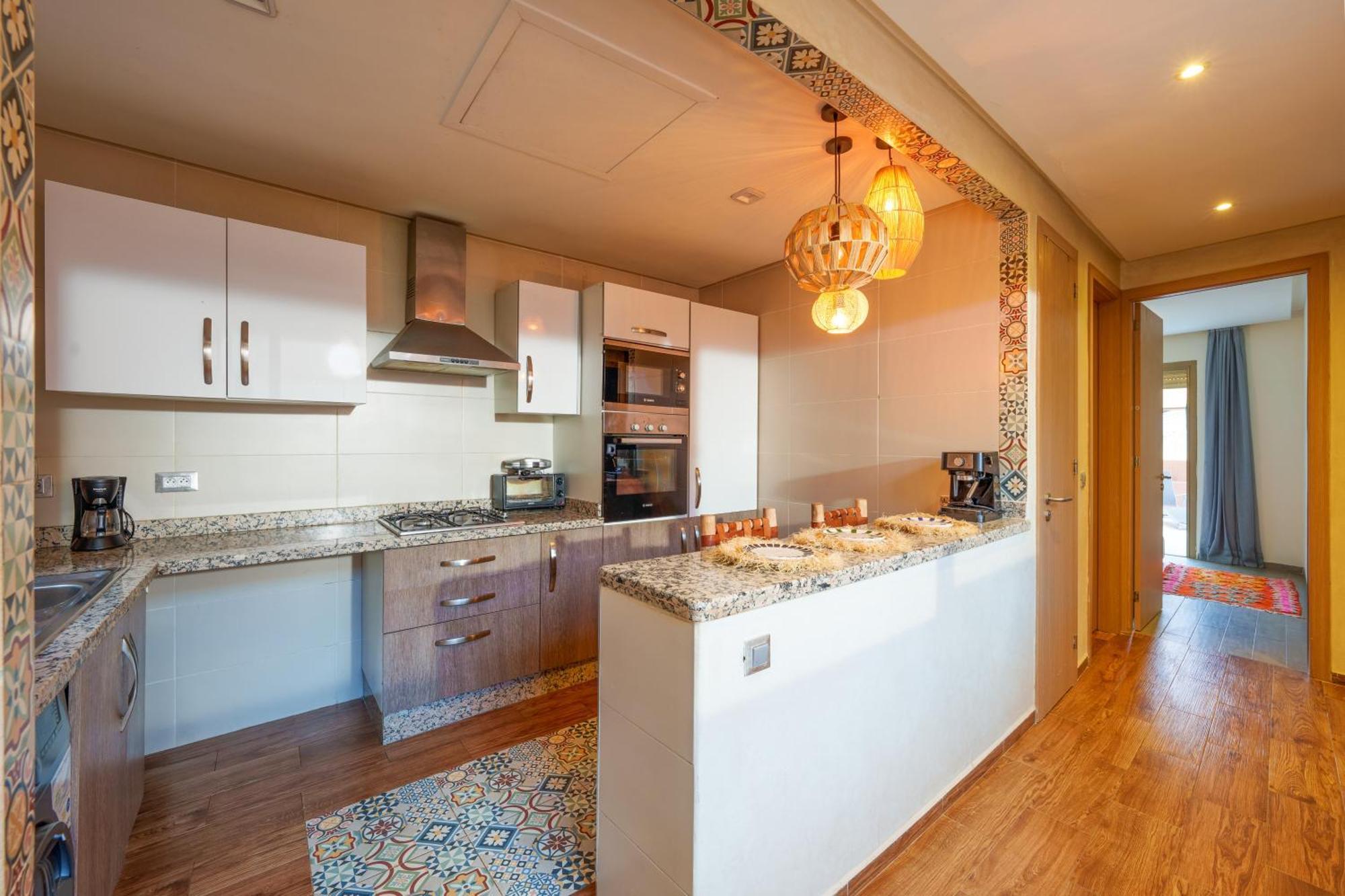 Spacious Luxury With Heated Pool Center Apartment Marrakesh