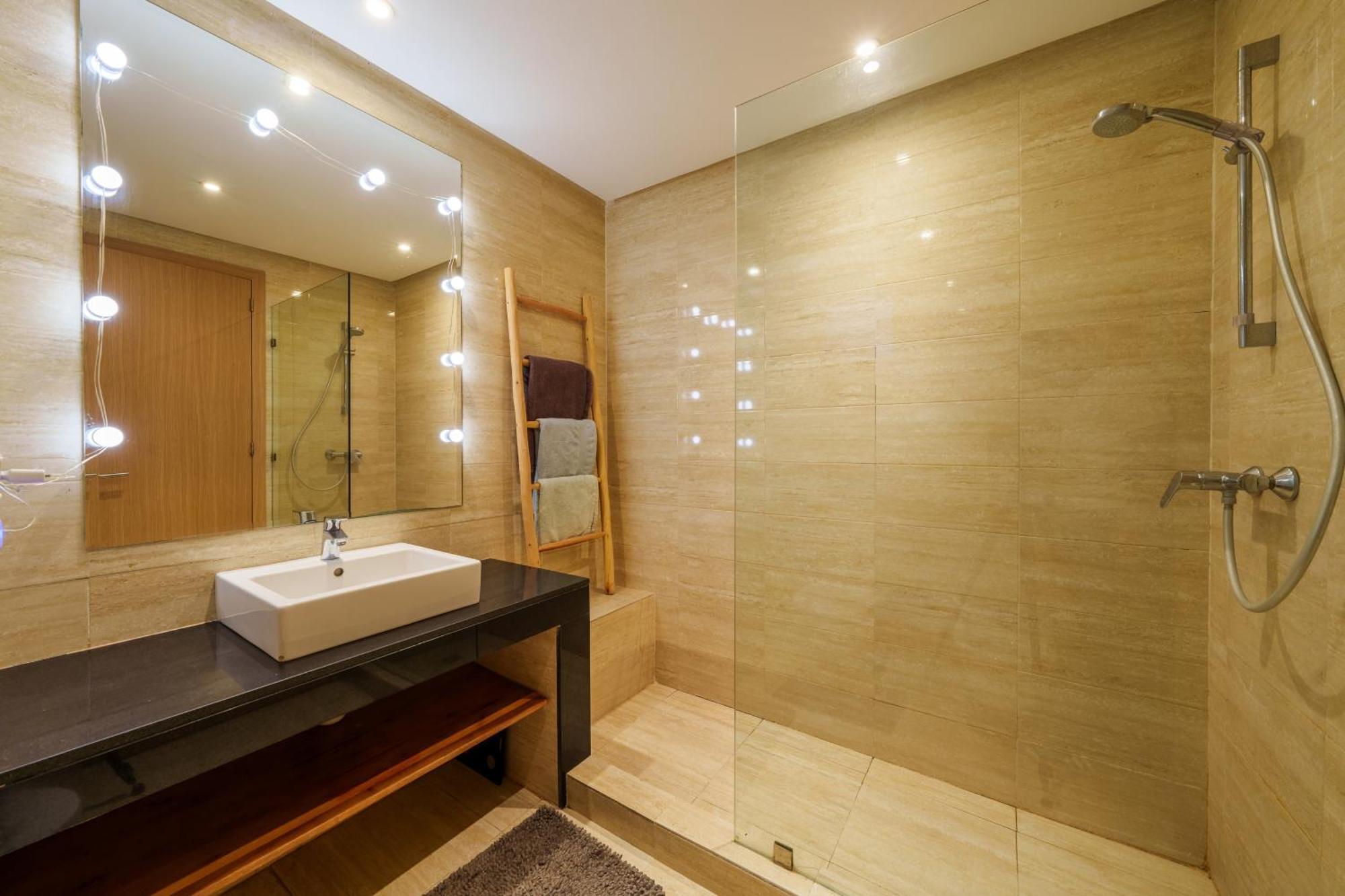 Spacious Luxury With Heated Pool Center Apartment Marrakesh