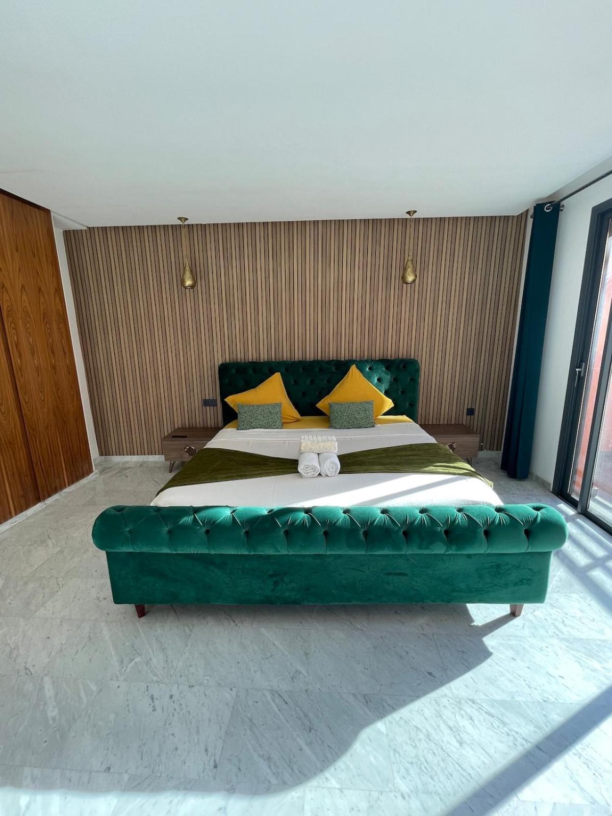 Modern In Ultimate Center With Parking And Balcony Marrakesh