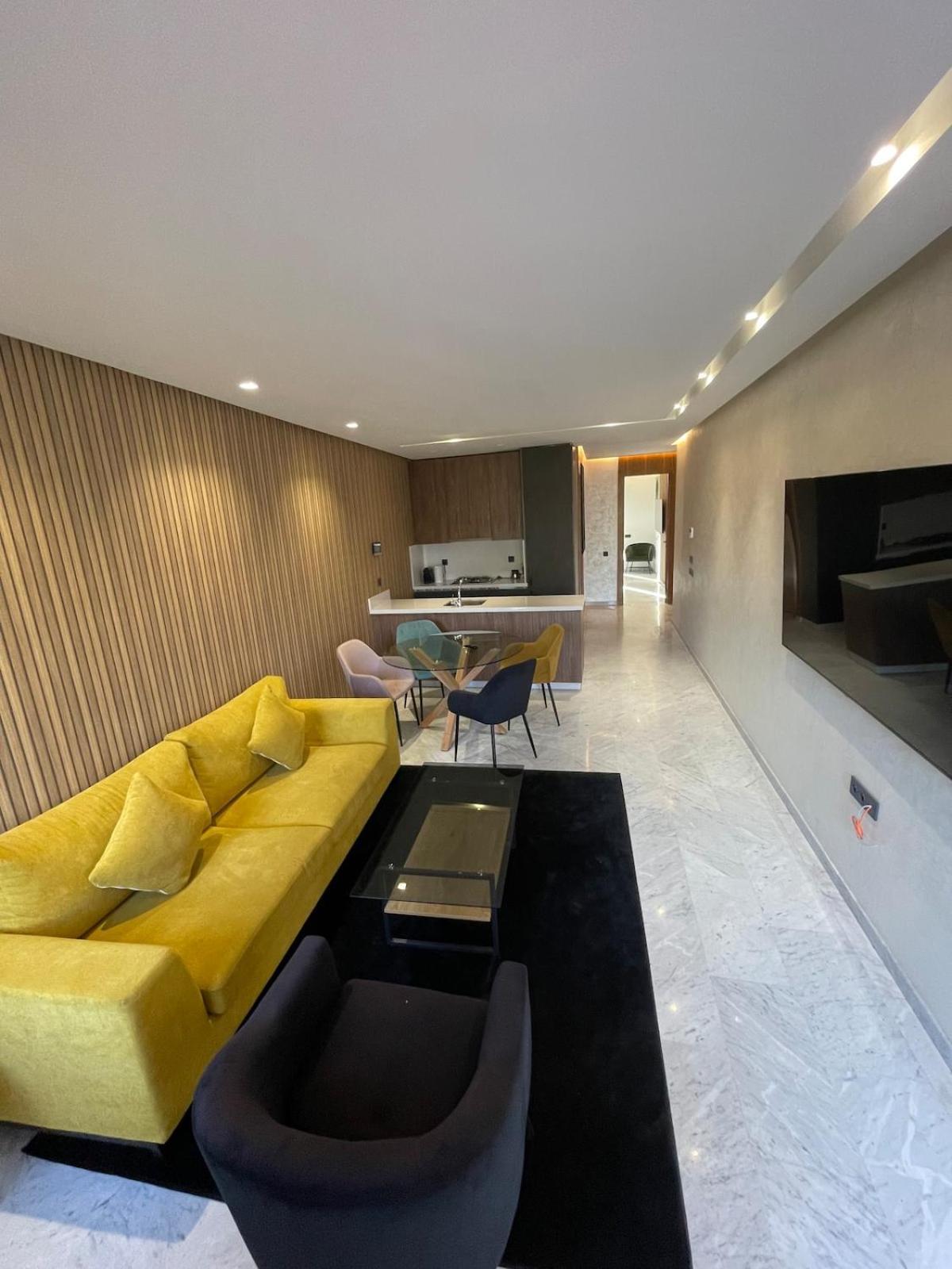 Apartment Modern In Ultimate Center With Parking And Balcony Marrakesh