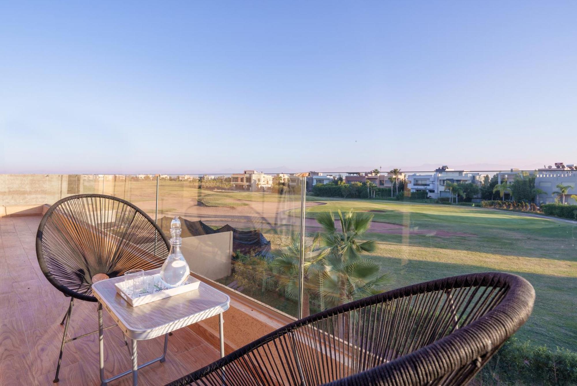 Luxruy Golf Only Families Villa