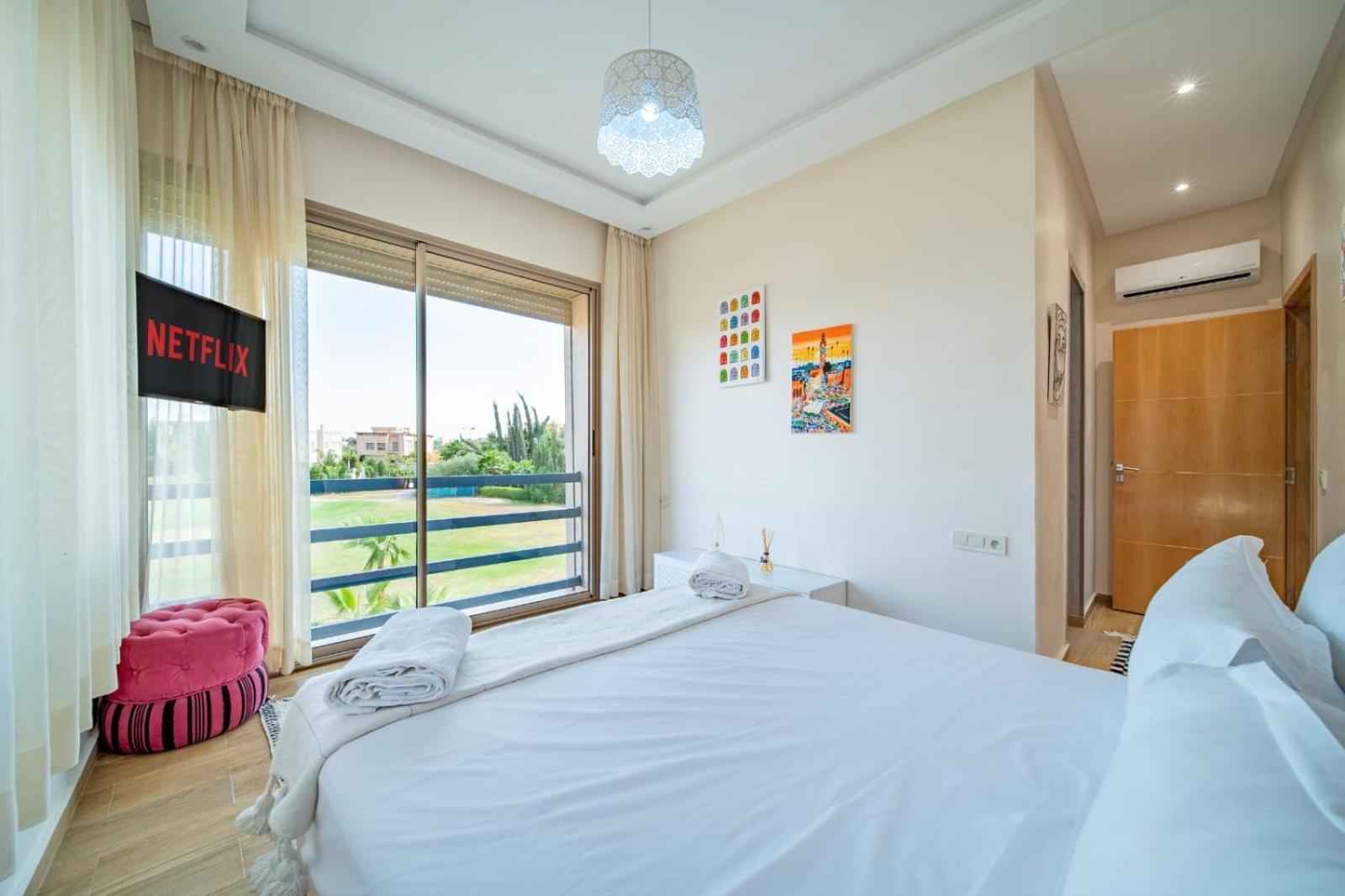 Luxruy Golf Only Families Villa
