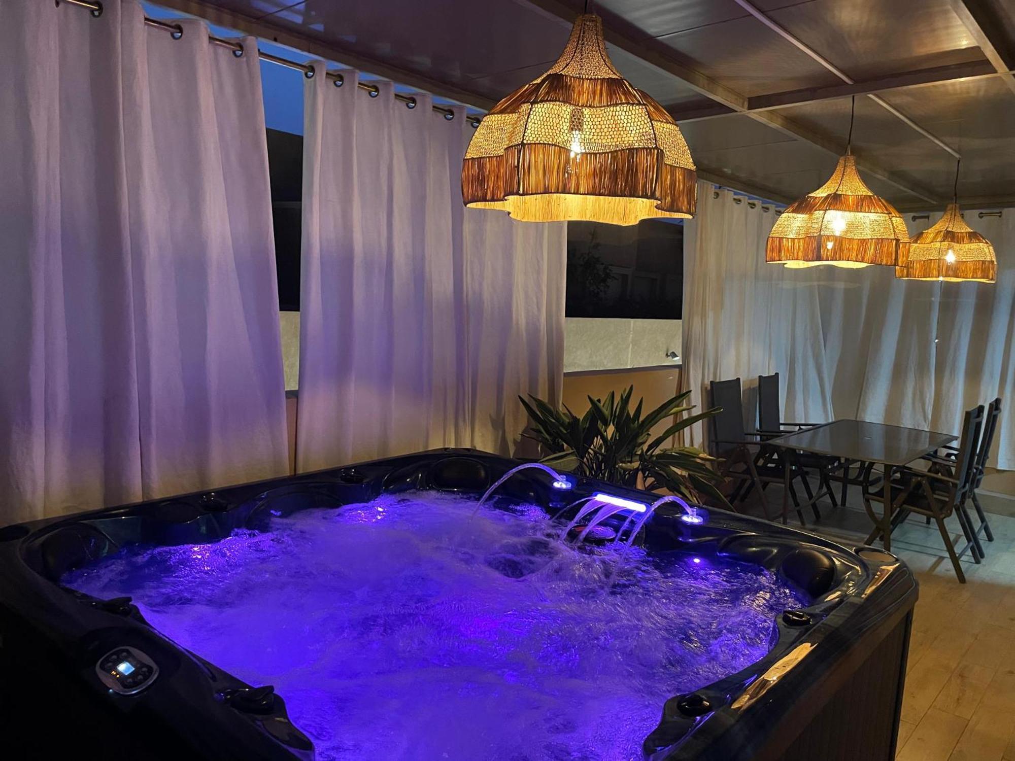 Jacuzzi Charming Luxury Xl Apartment-avenue M6 *