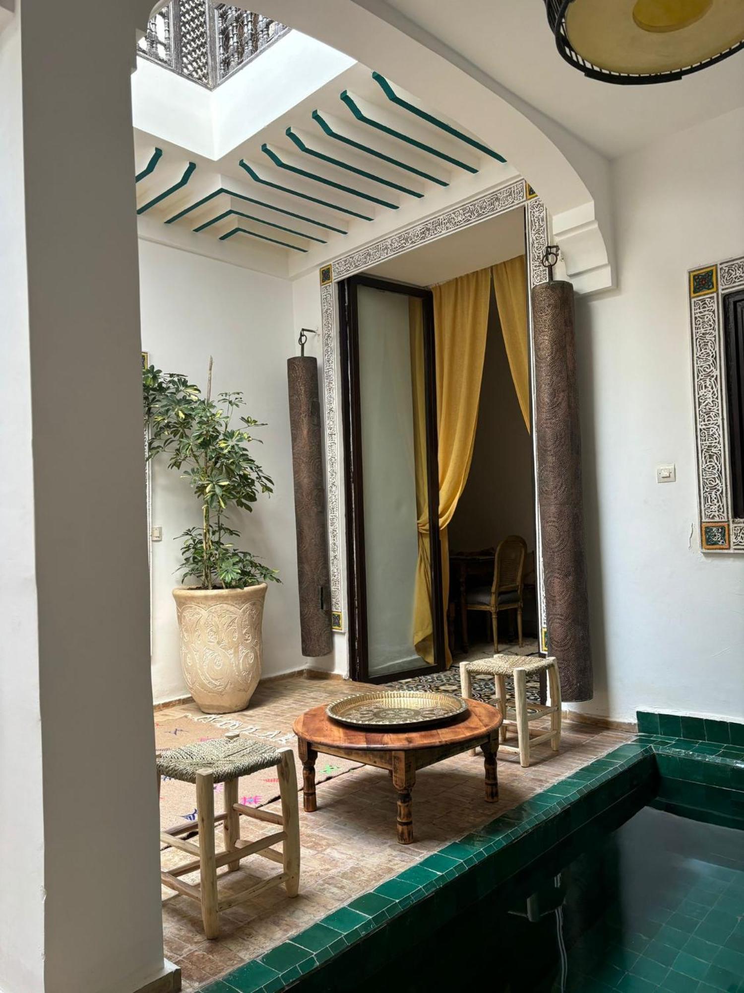 Bab Adam Riad