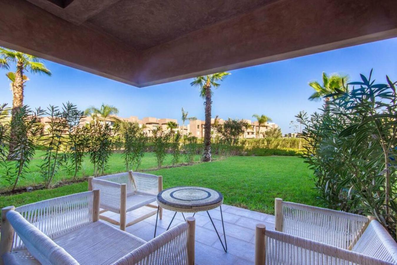 Pool And Garden View Family Relaxation Holiday home