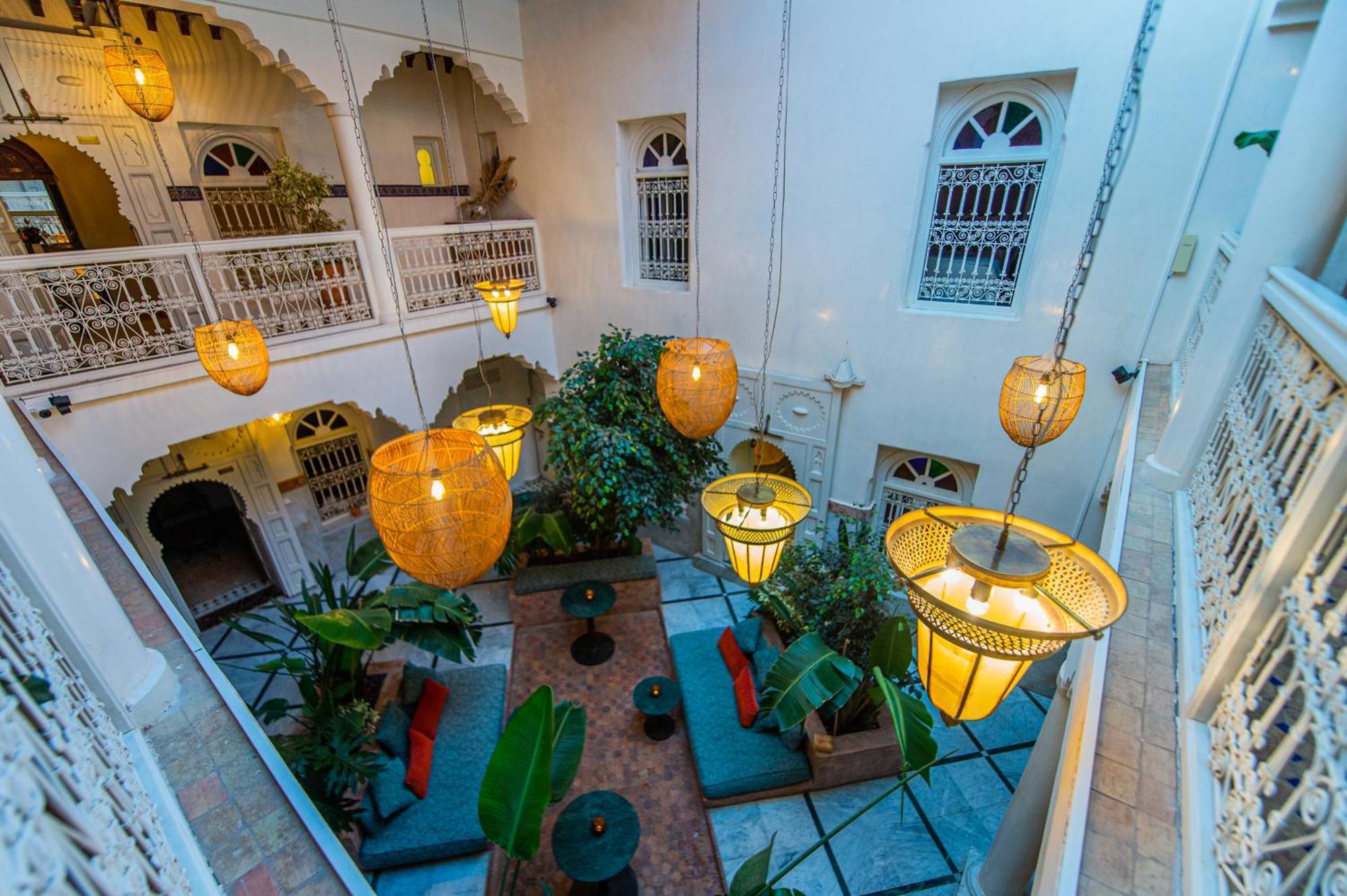 Riad Lamdina *