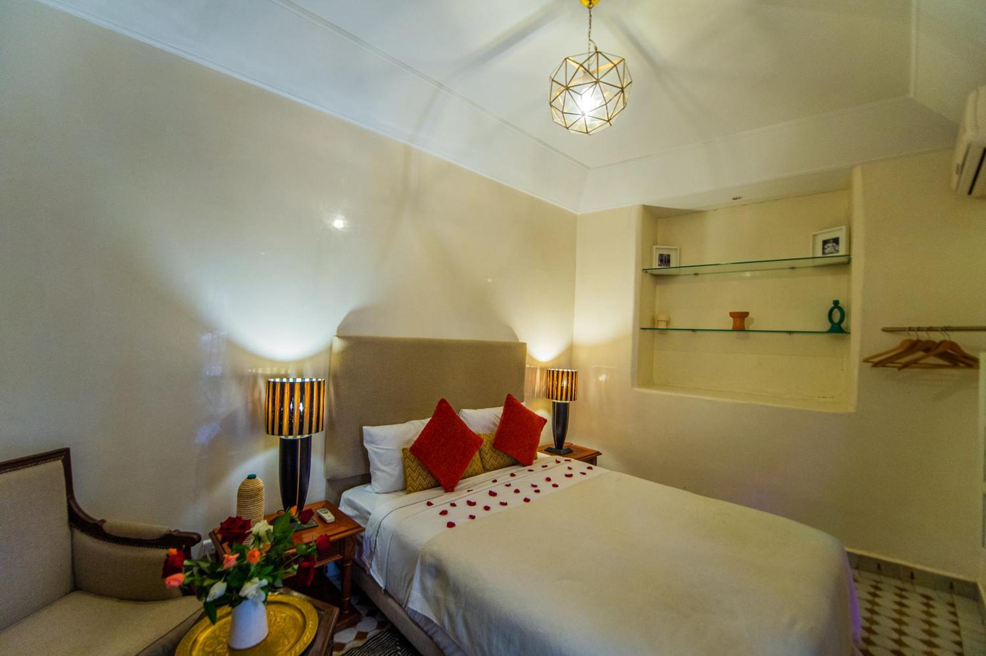 Riad Lamdina