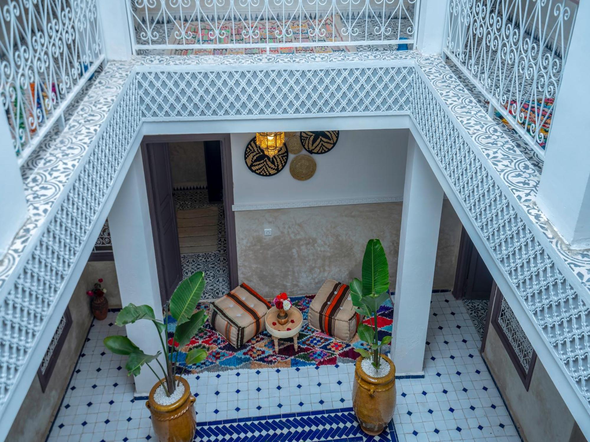 Tarba & Riad