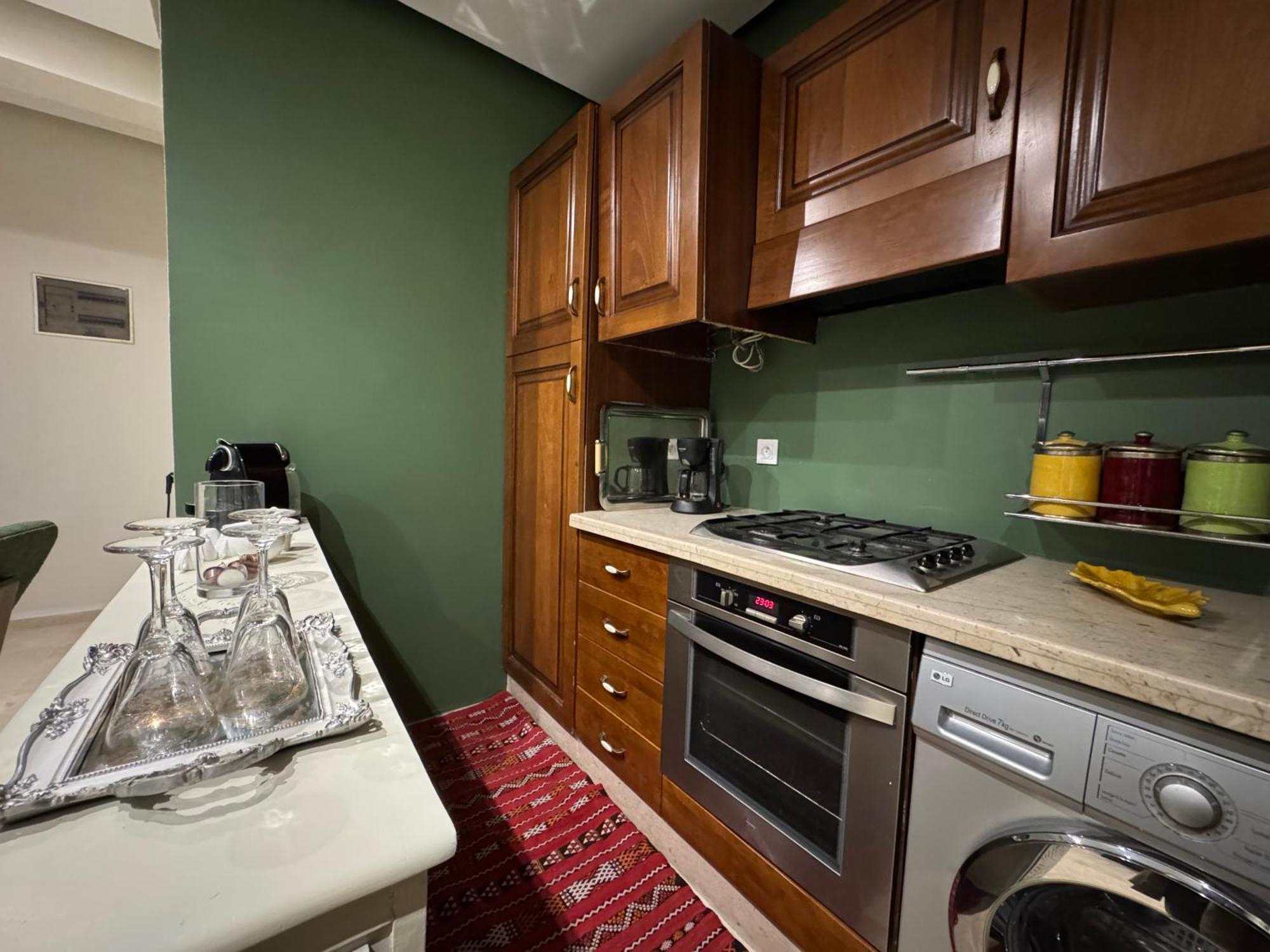Caprice Palace Apartment *