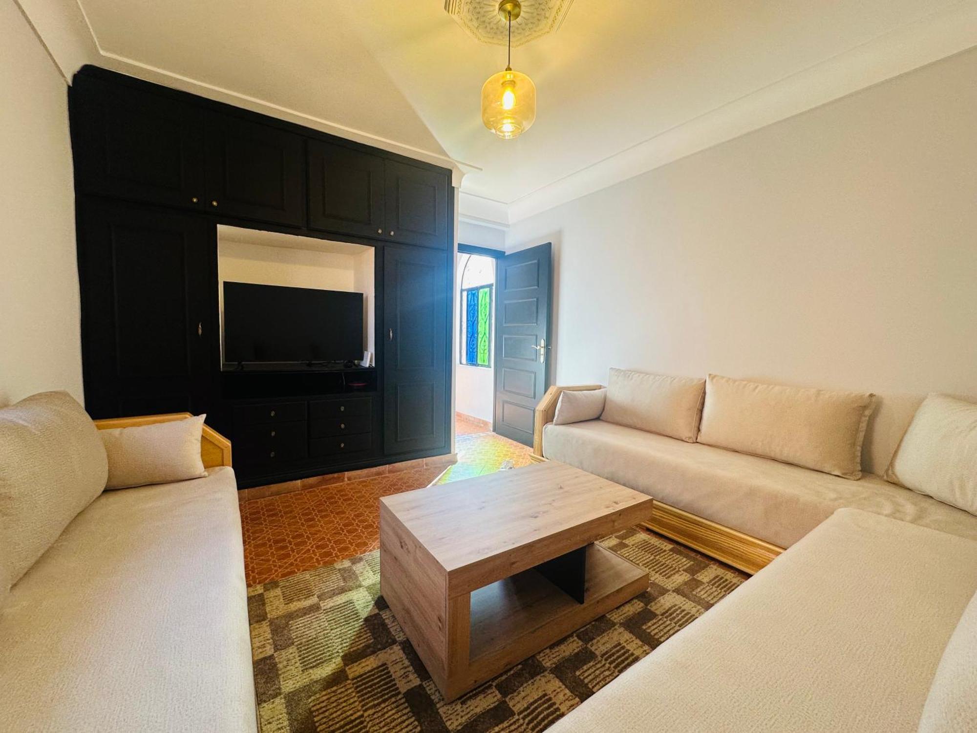 Calm Oasis With Private Terrace Apartment *
