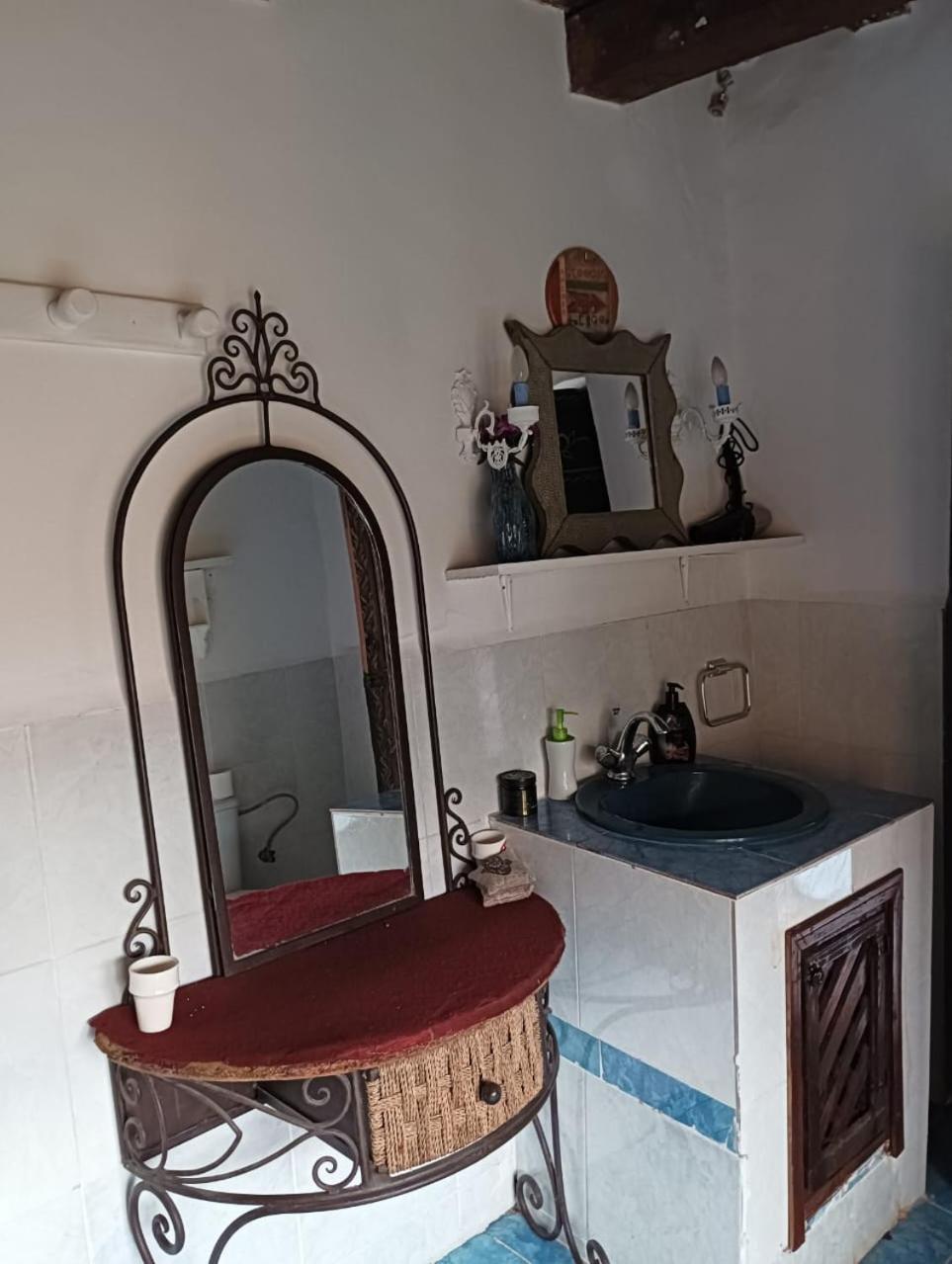 Maison Des Maitres Apartment *