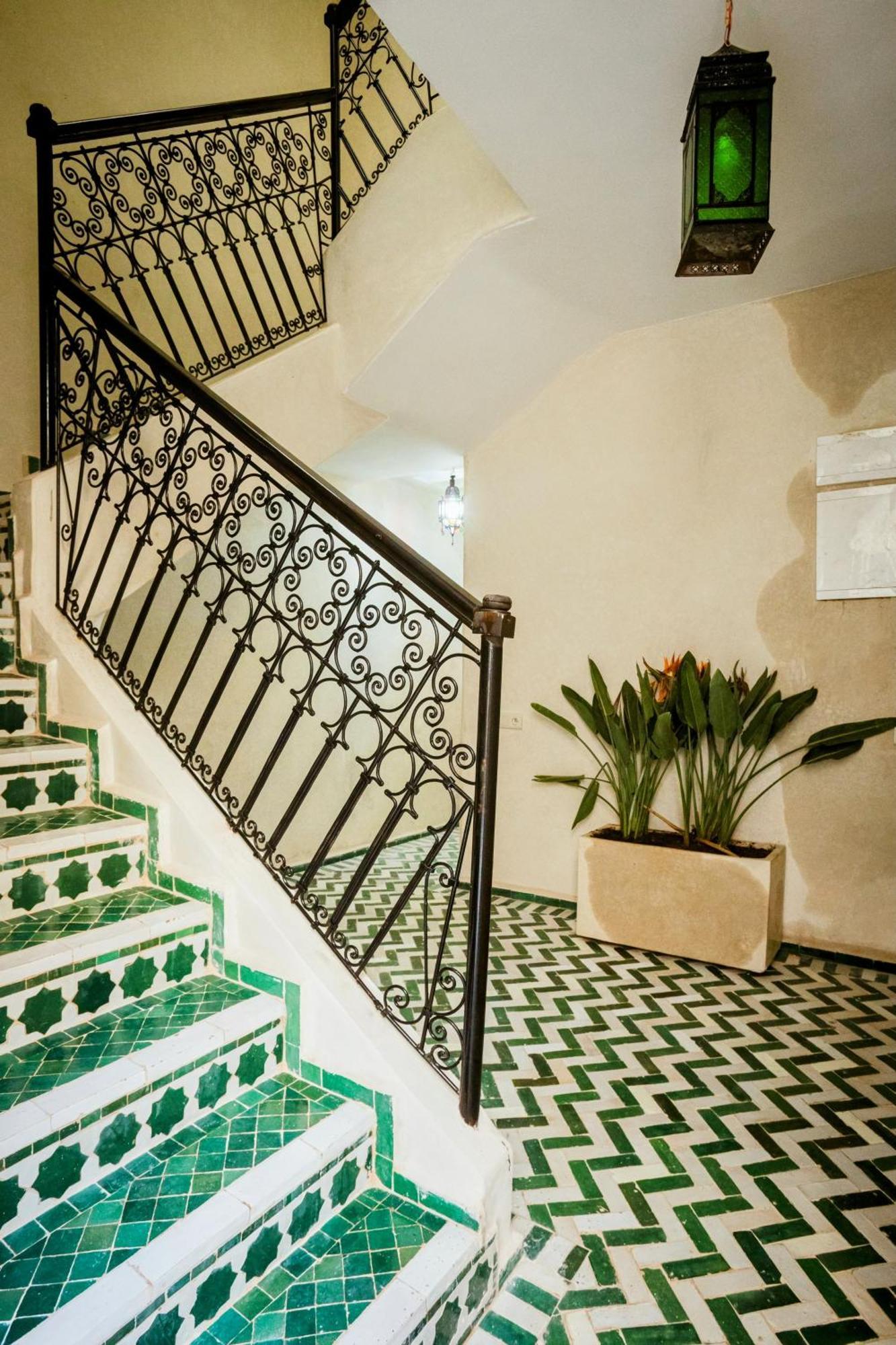 Zazz Riad *
