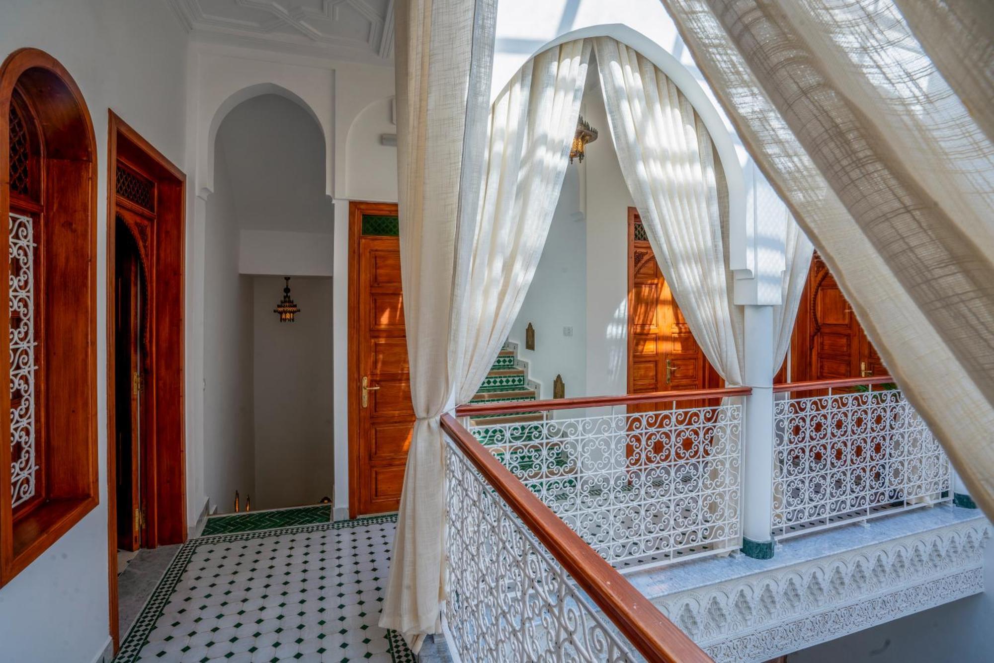Dar Al-famila Hamam & Casa de hóspedes *