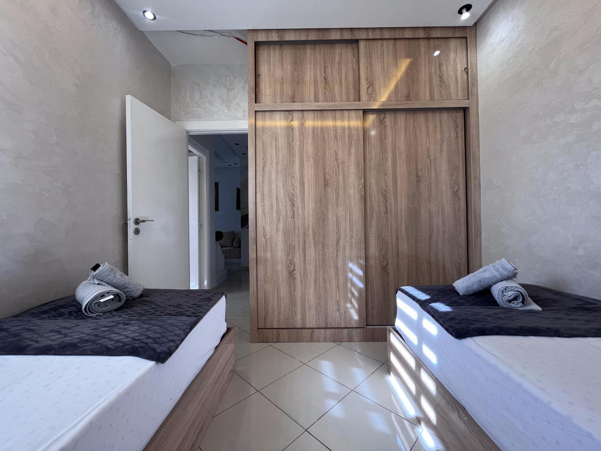Renove Avec Style Et Parking Surveille Apartamento *