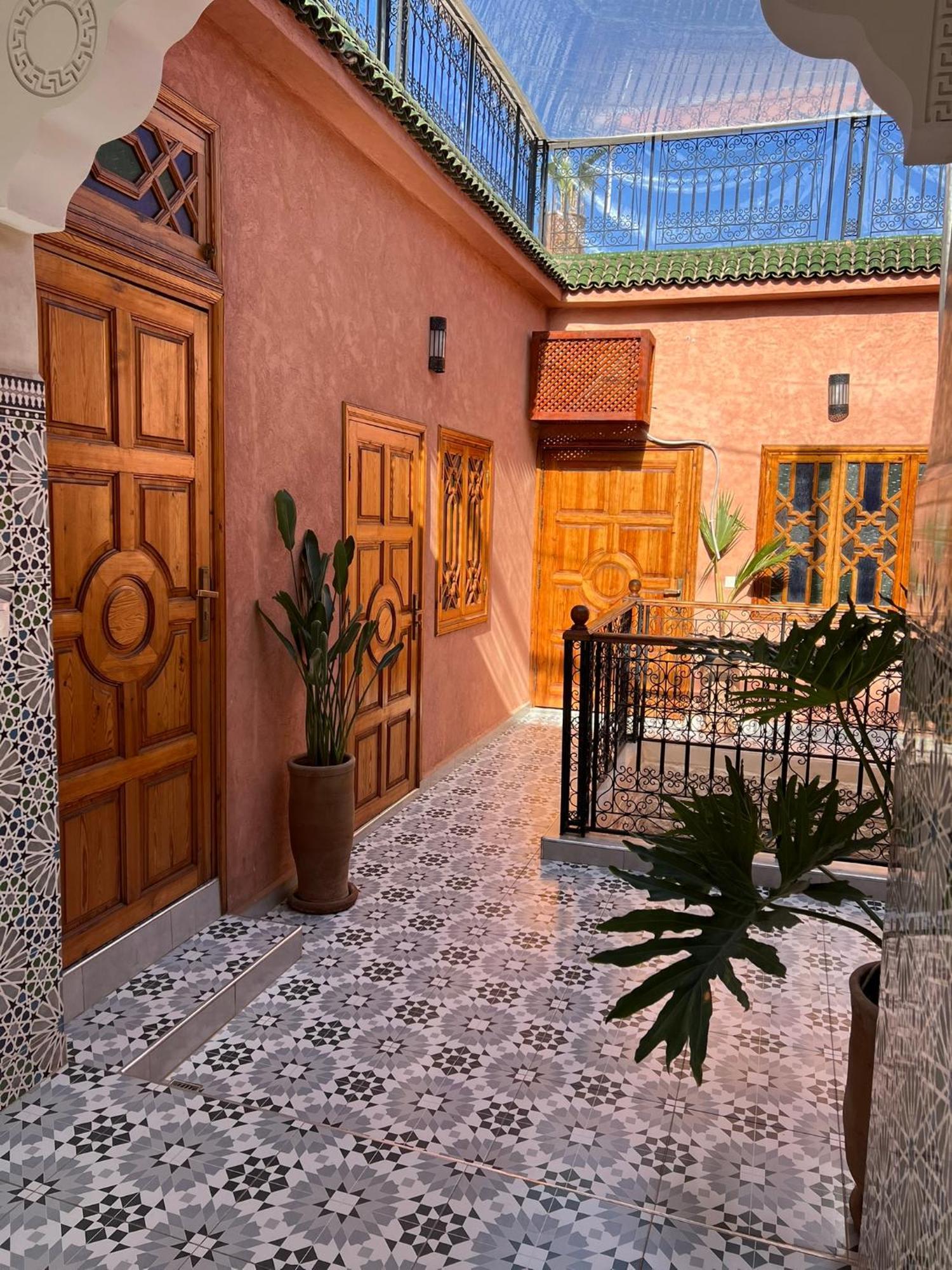 Dar Lakbira *