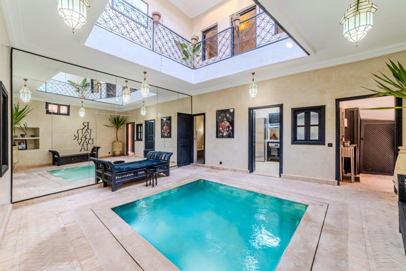 Dar Davia - Jacuzzi Rooftop - Breakfast Riad *