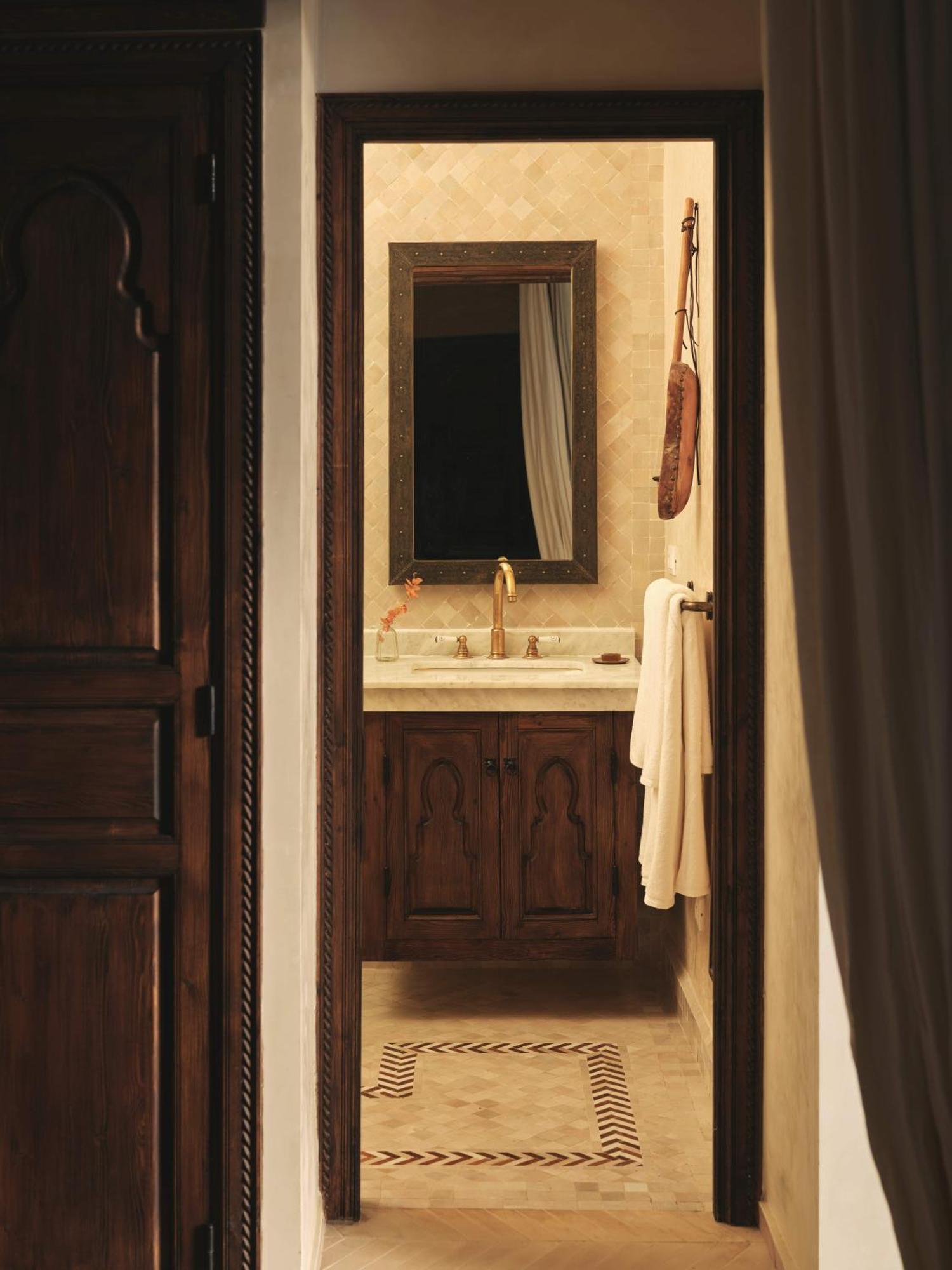 Izza Marrakech Hotel *