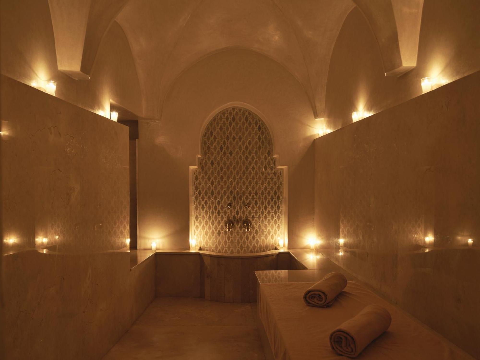 Izza Marrakech Hotel *