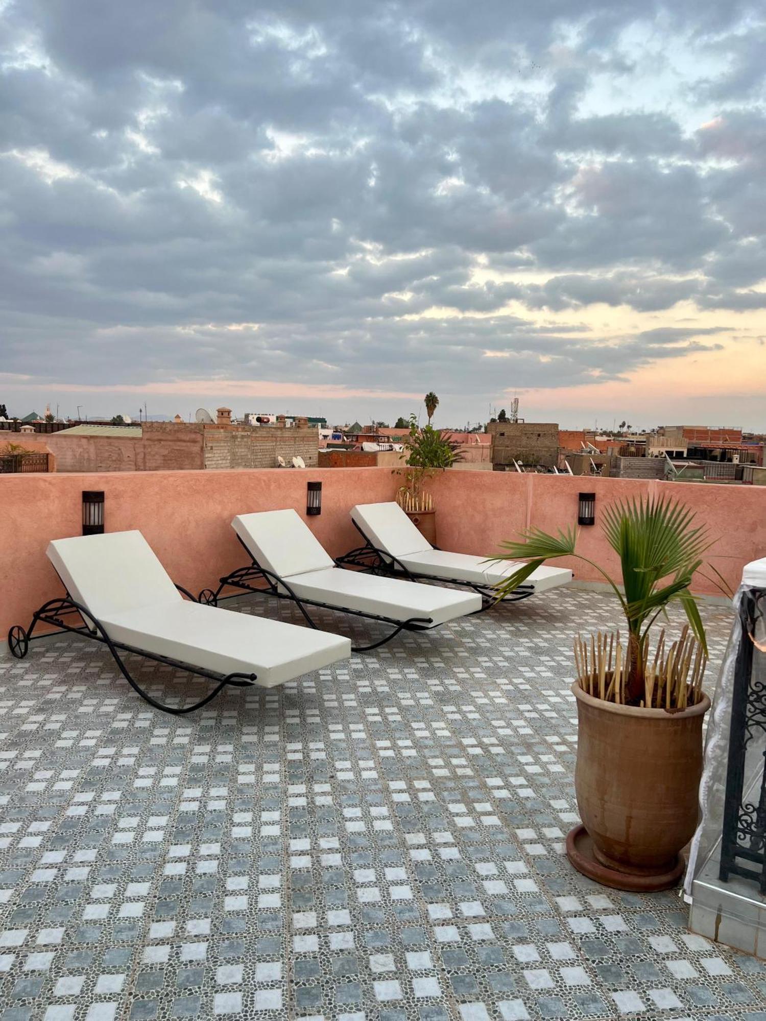 Dar Lakbira Riad *