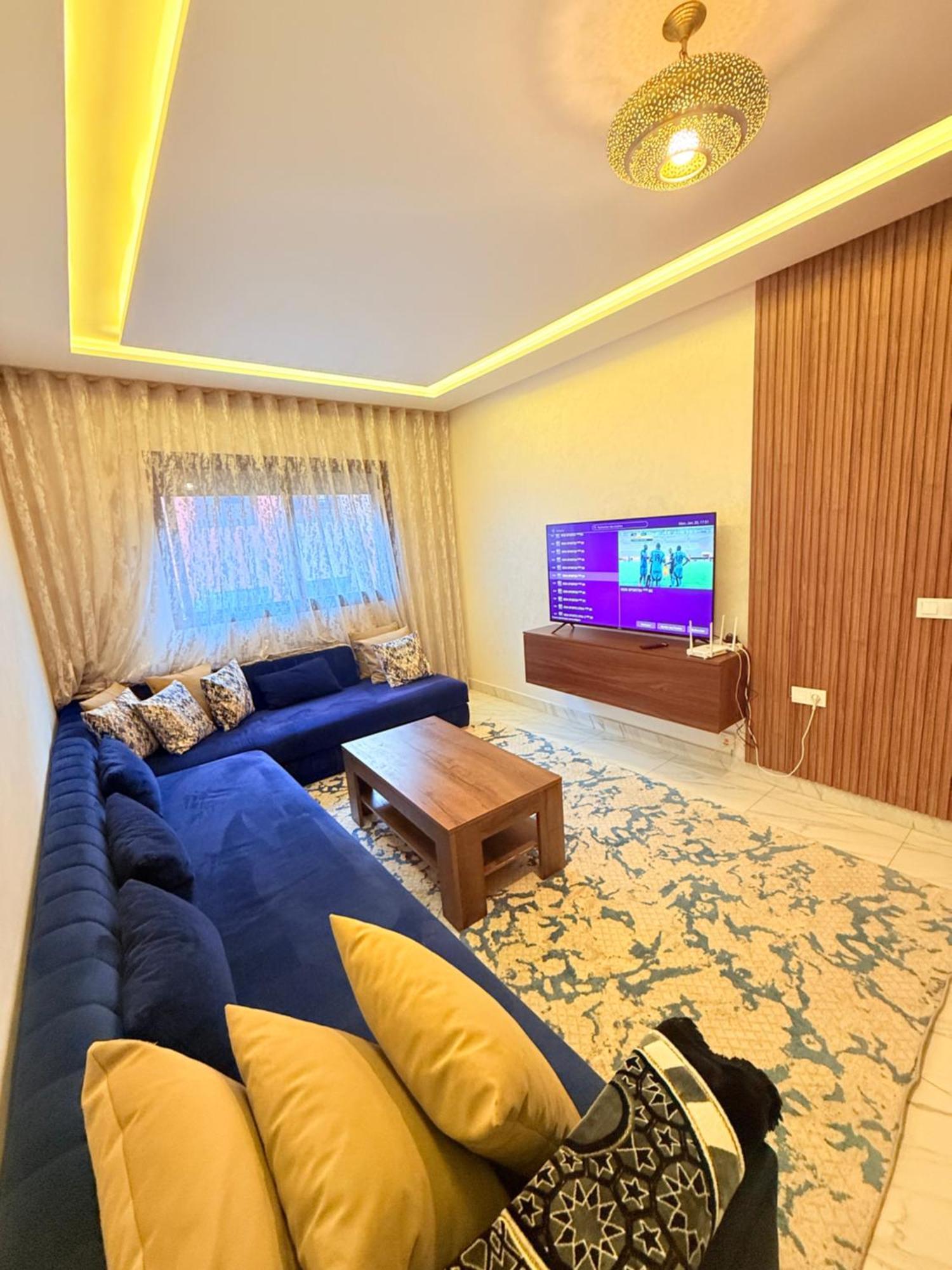 N13 Parfait Piscine Family Apartment *