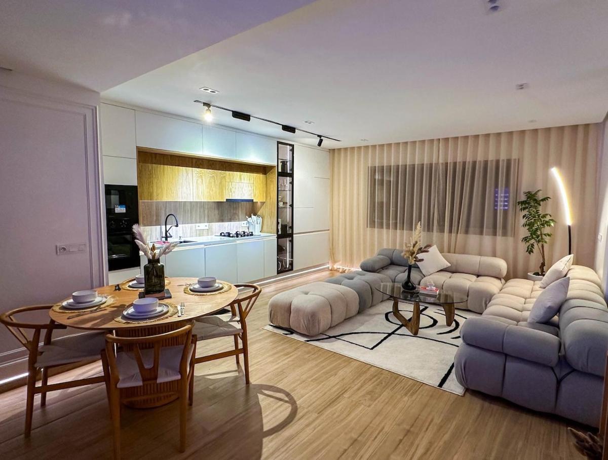 Airport Apartment